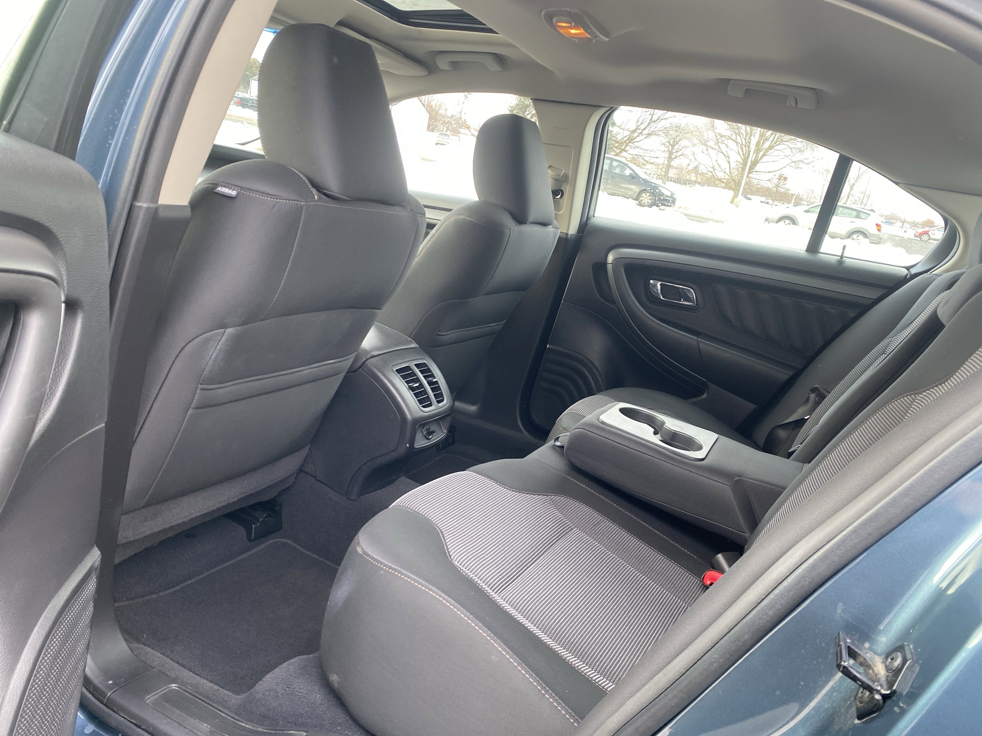 2010 Ford Taurus SEL