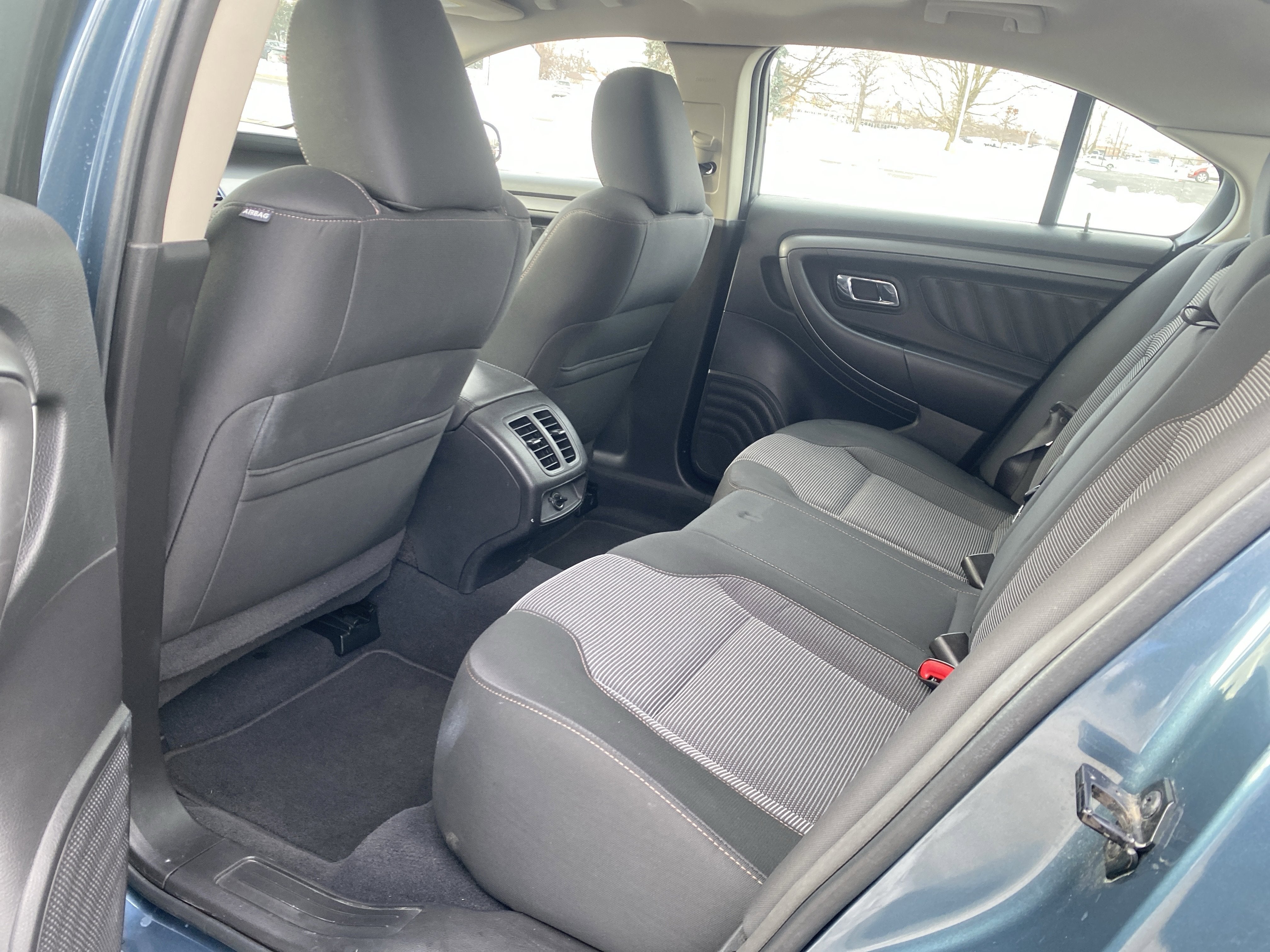 2010 Ford Taurus SEL