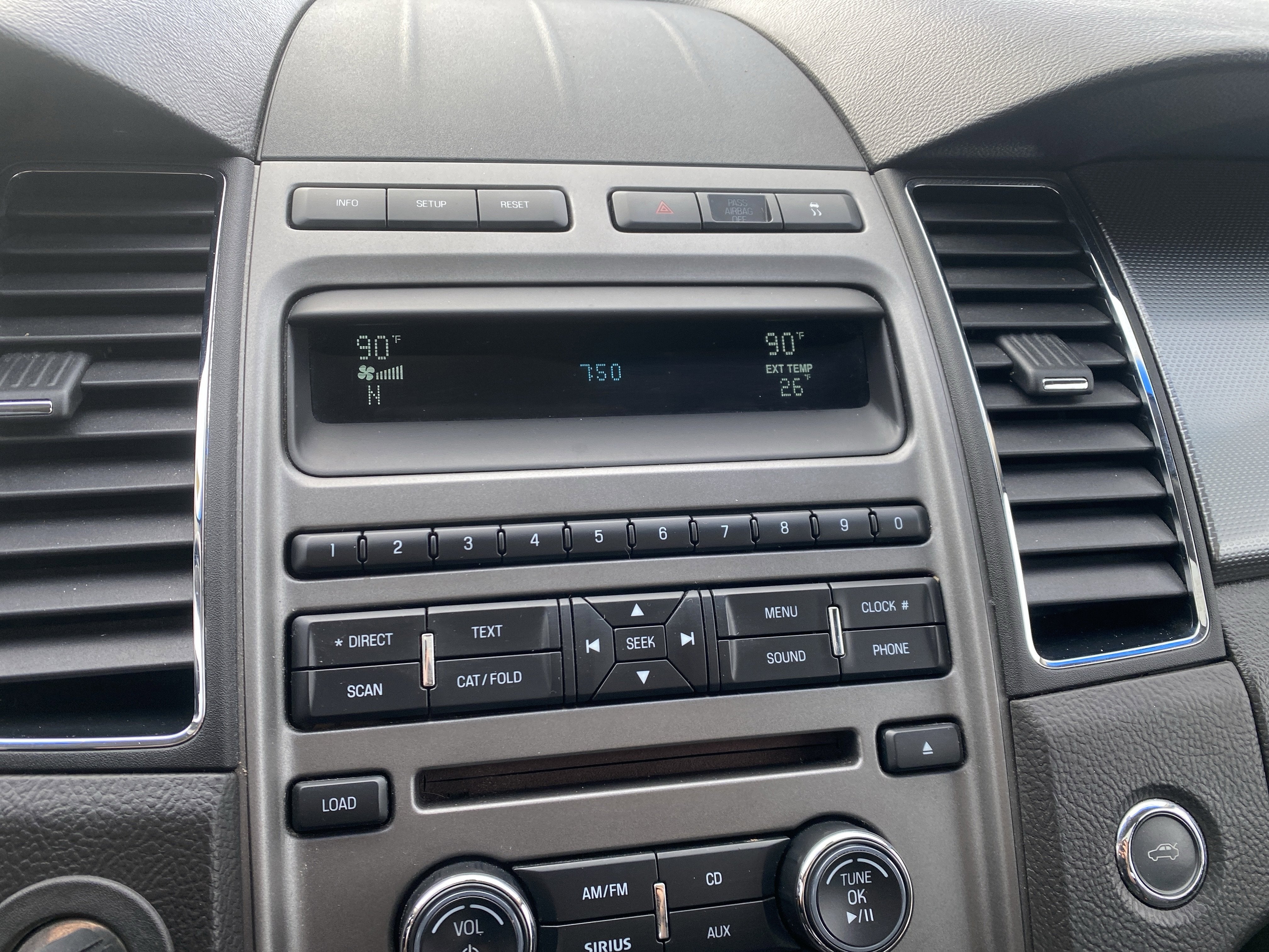 2010 Ford Taurus SEL