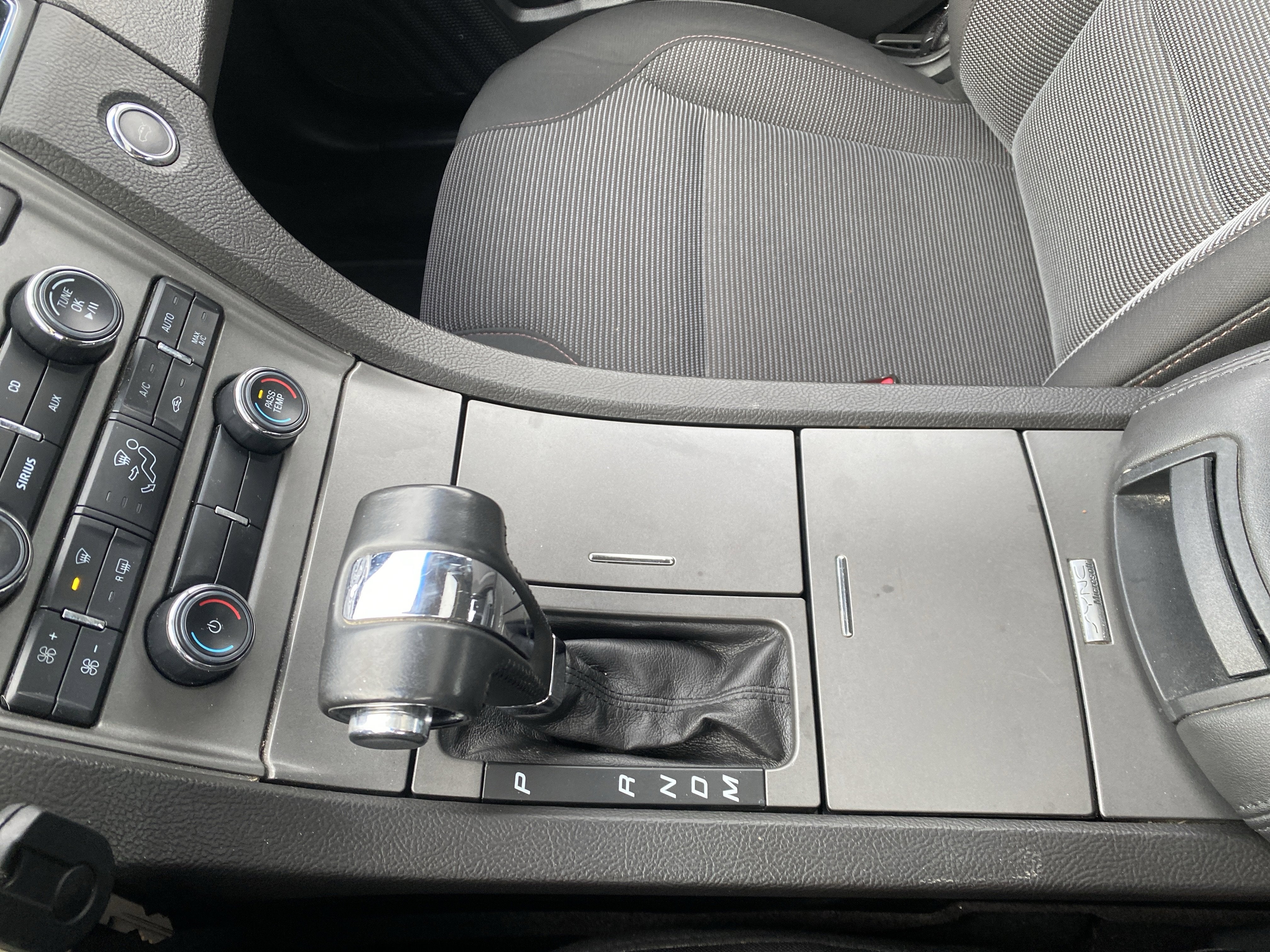 2010 Ford Taurus SEL