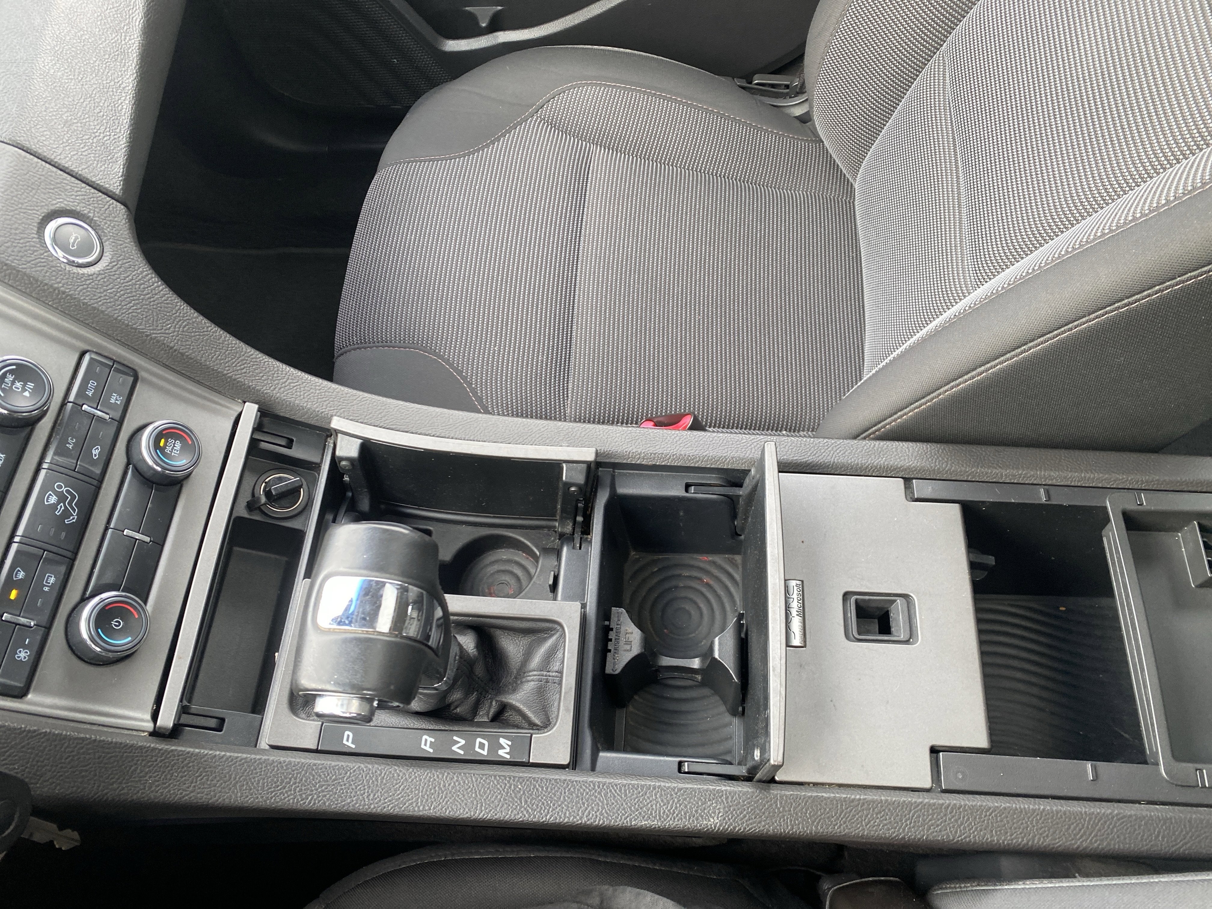 2010 Ford Taurus SEL