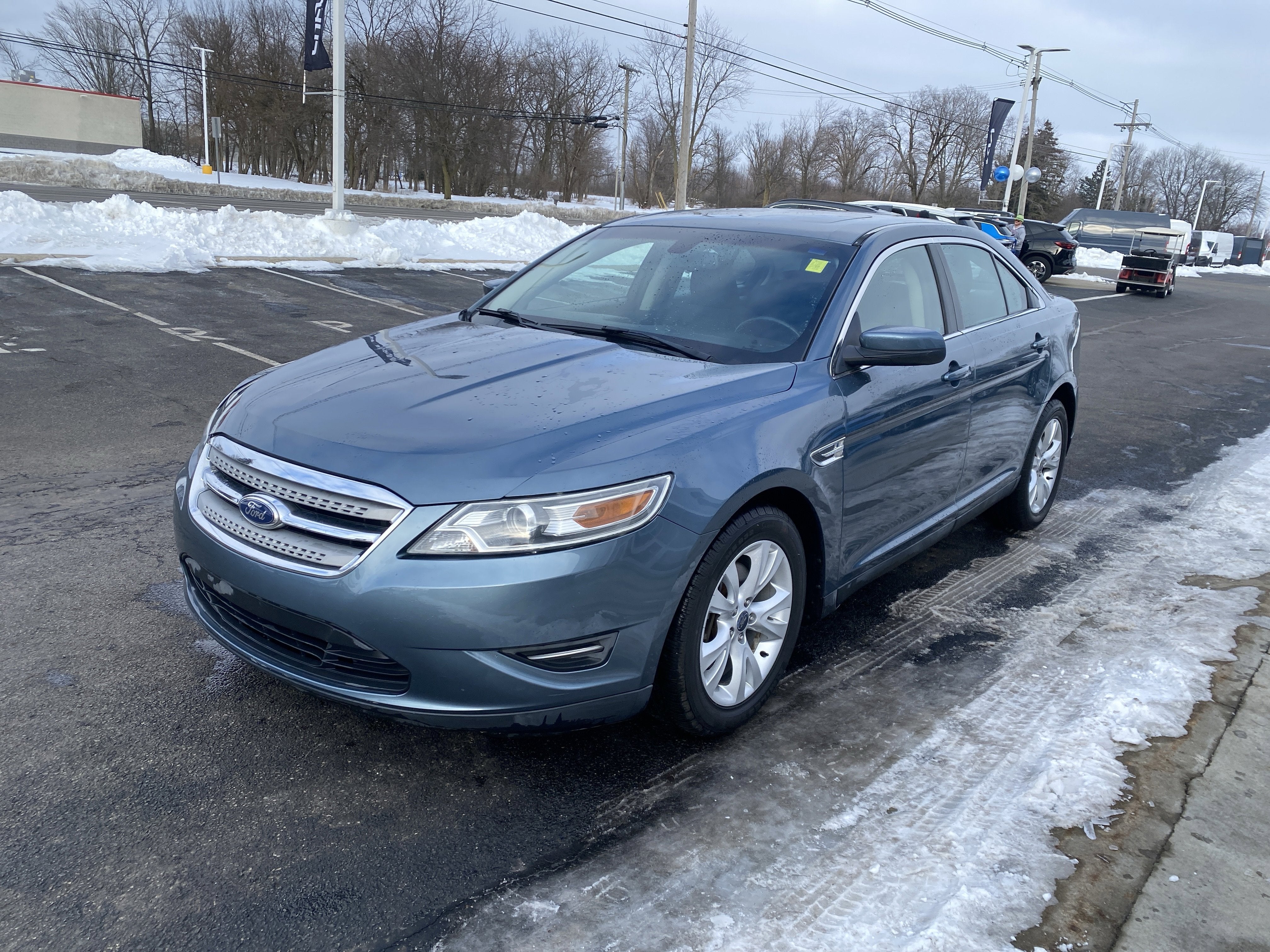 2010 Ford Taurus SEL
