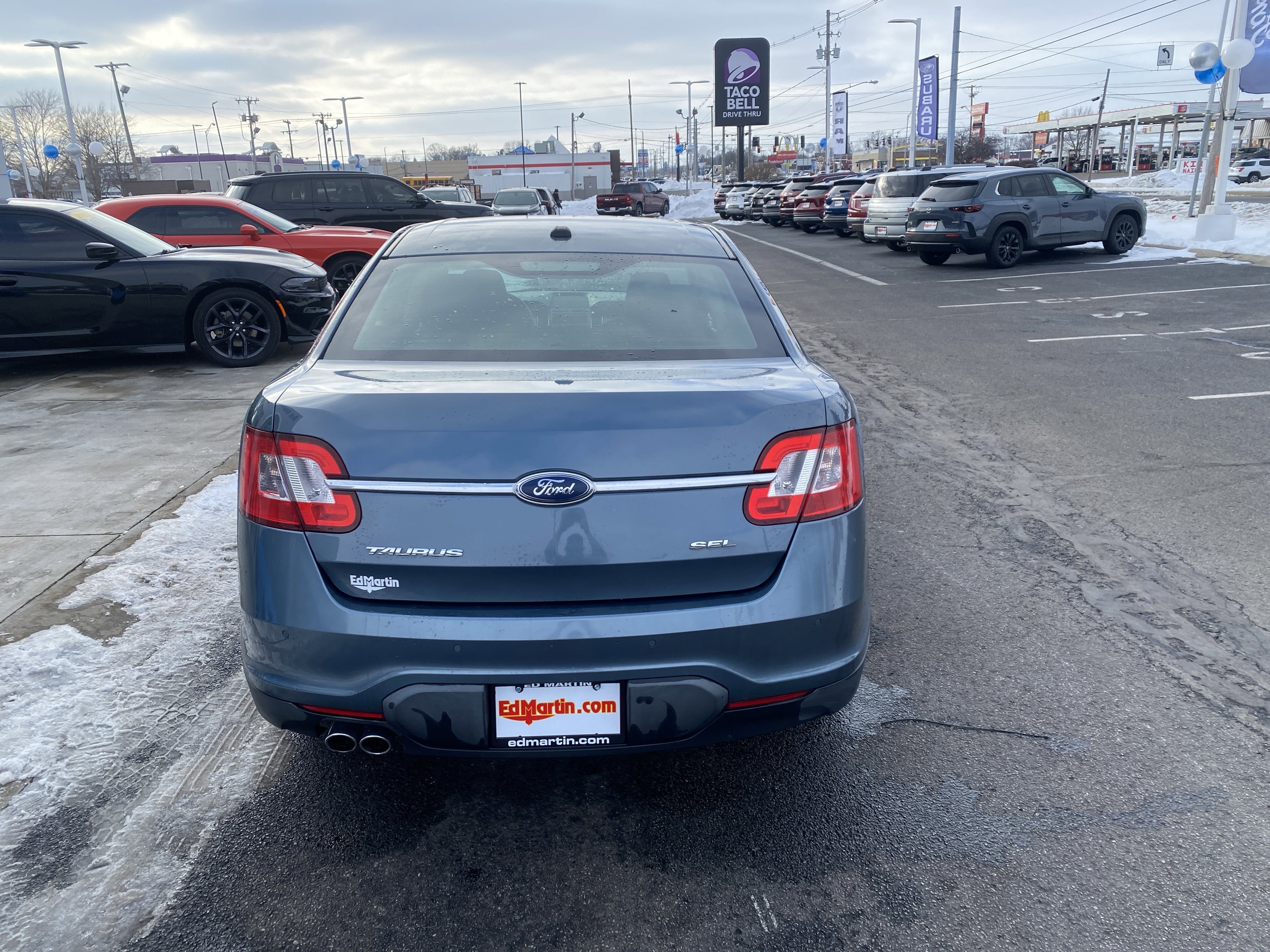 2010 Ford Taurus SEL