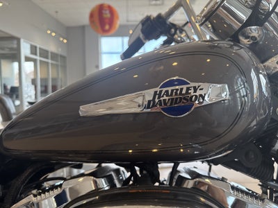 2016 Harley-Davidson Sportster Custom