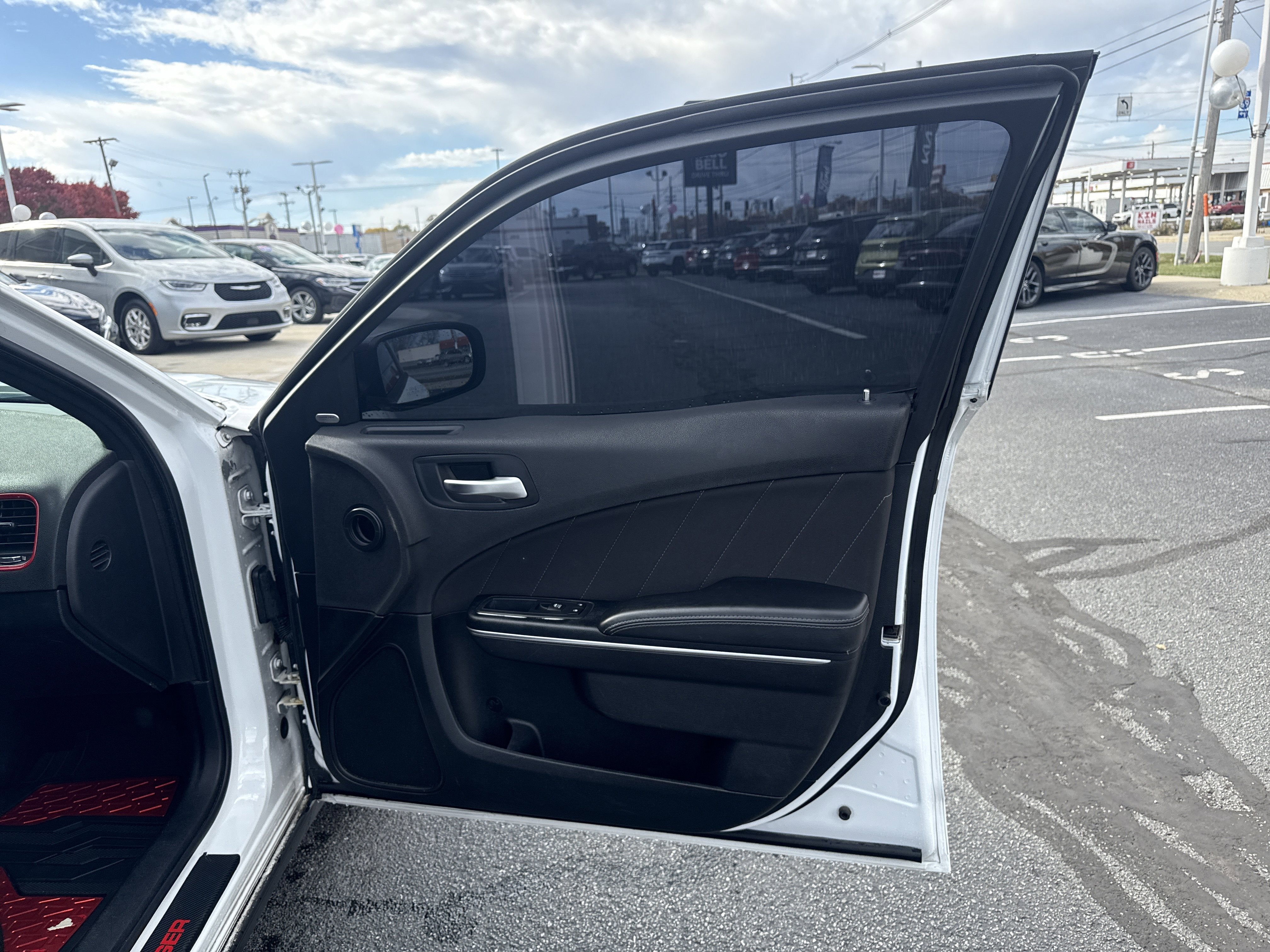 2016 Dodge Charger SXT