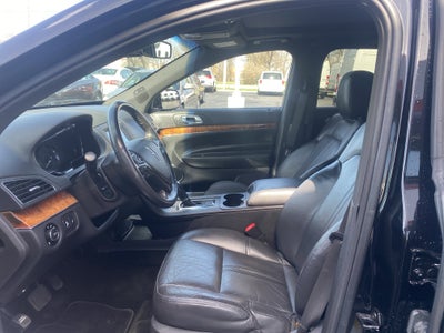 2016 Lincoln MKT Livery