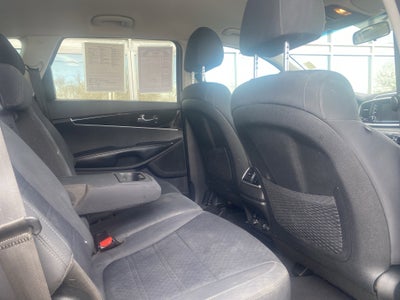 2020 Kia Sorento LX V6