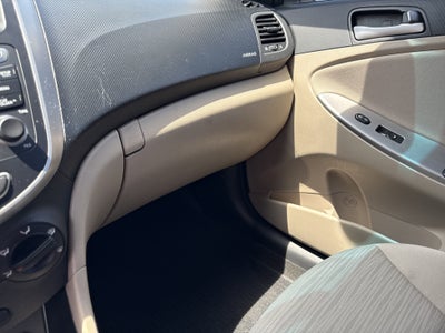 2017 Hyundai Accent Value Edition