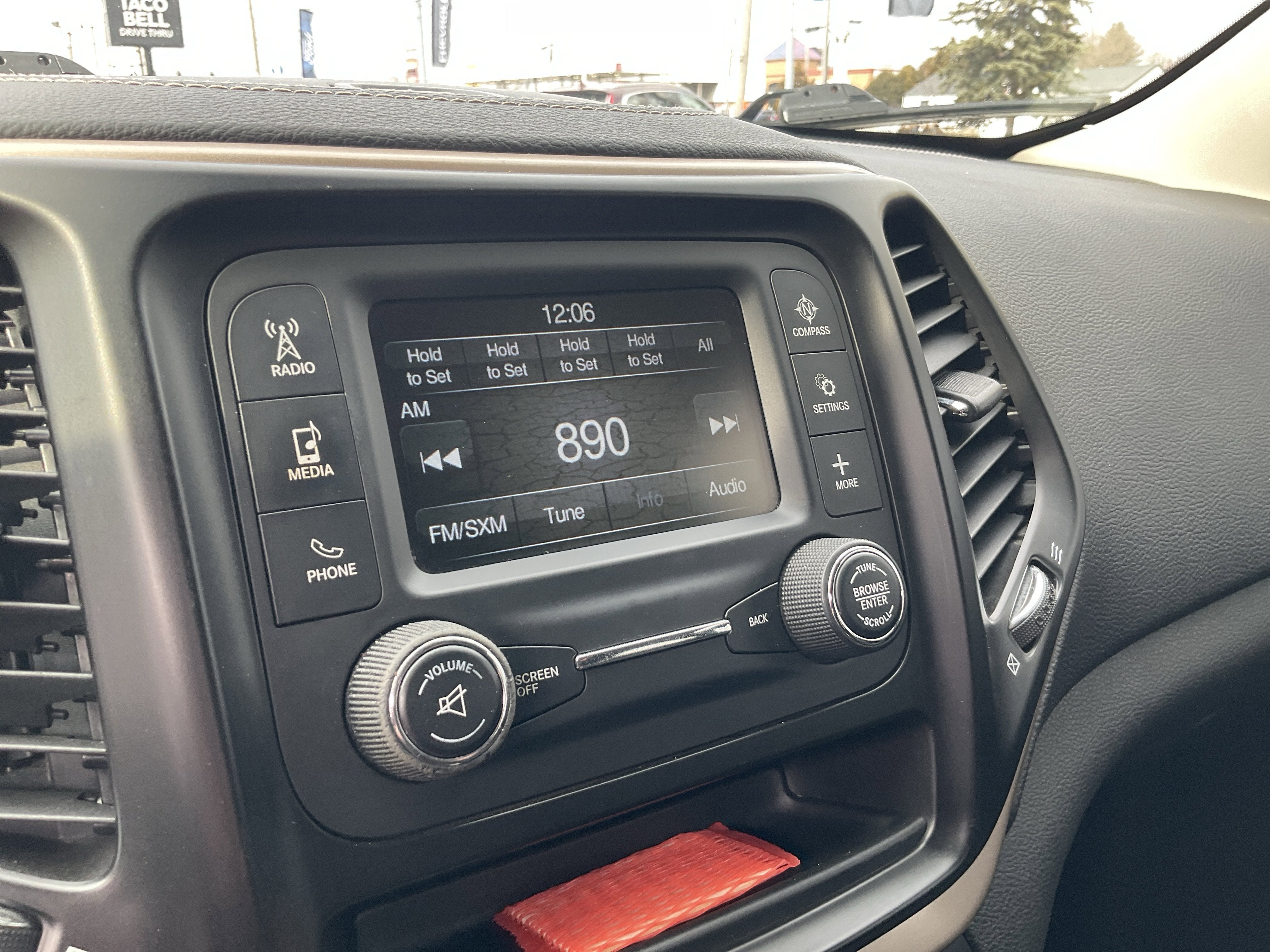 2014 Jeep Cherokee Sport