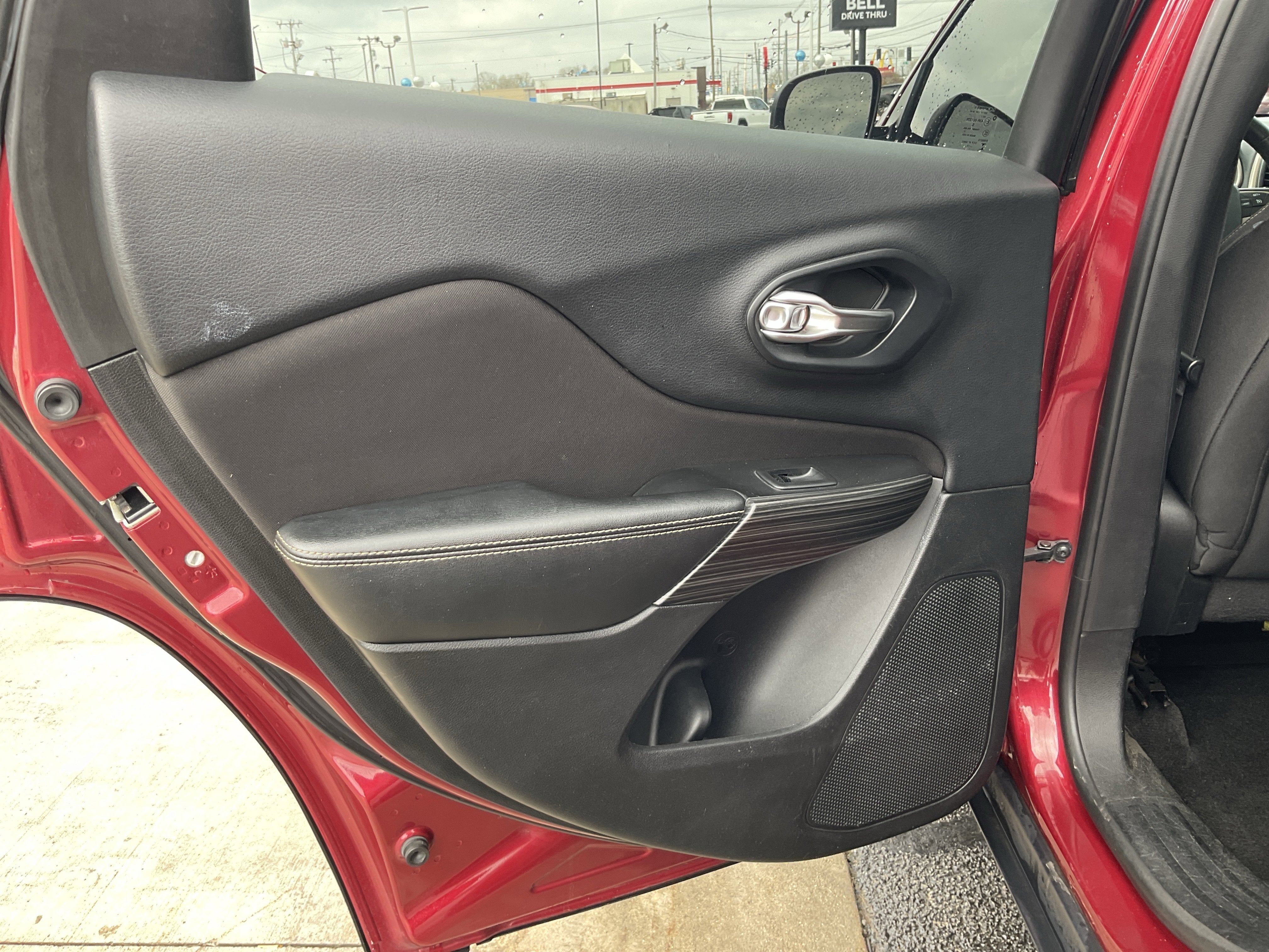 2014 Jeep Cherokee Sport