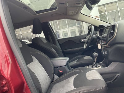 2014 Jeep Cherokee Sport