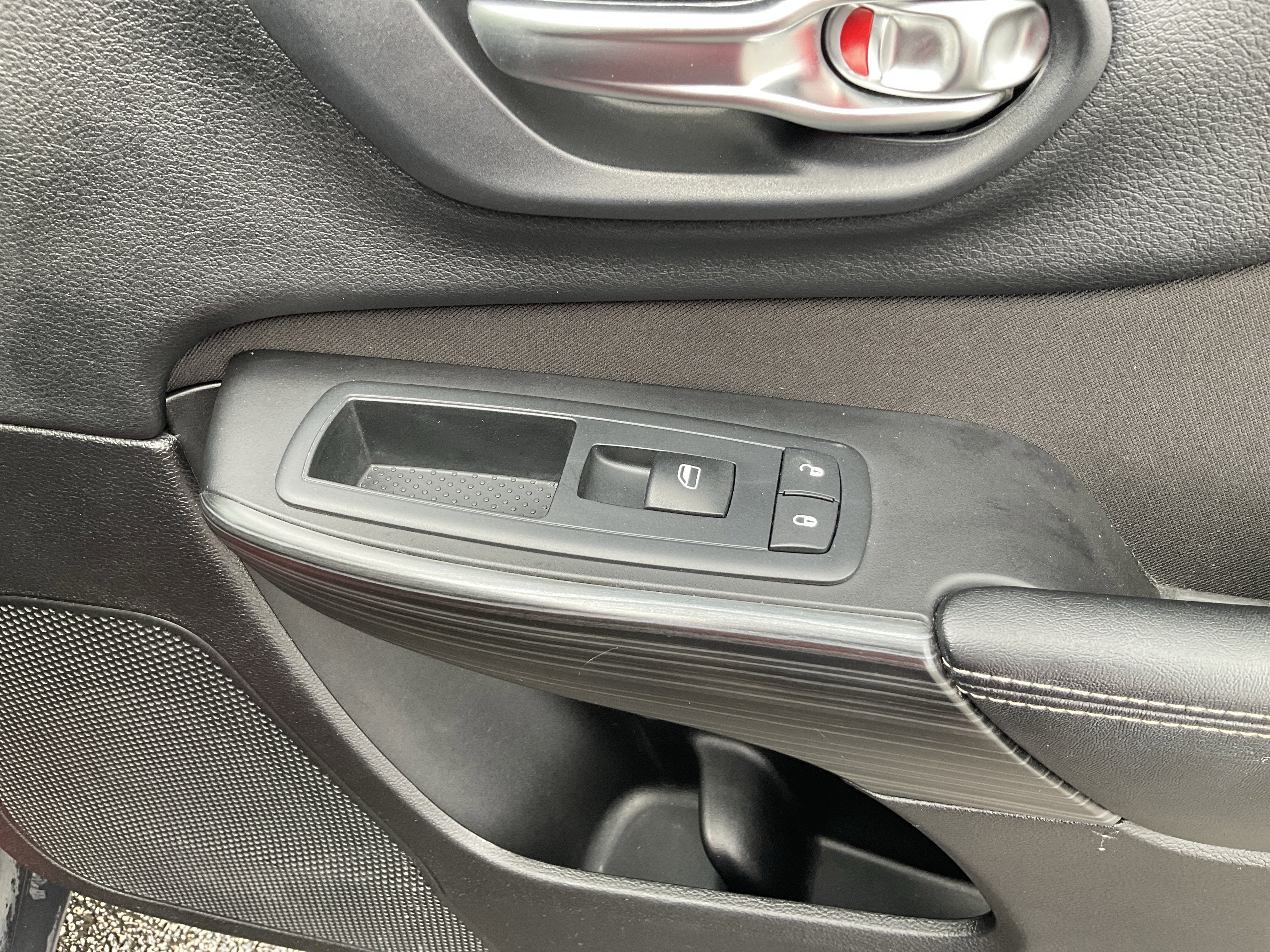 2014 Jeep Cherokee Sport