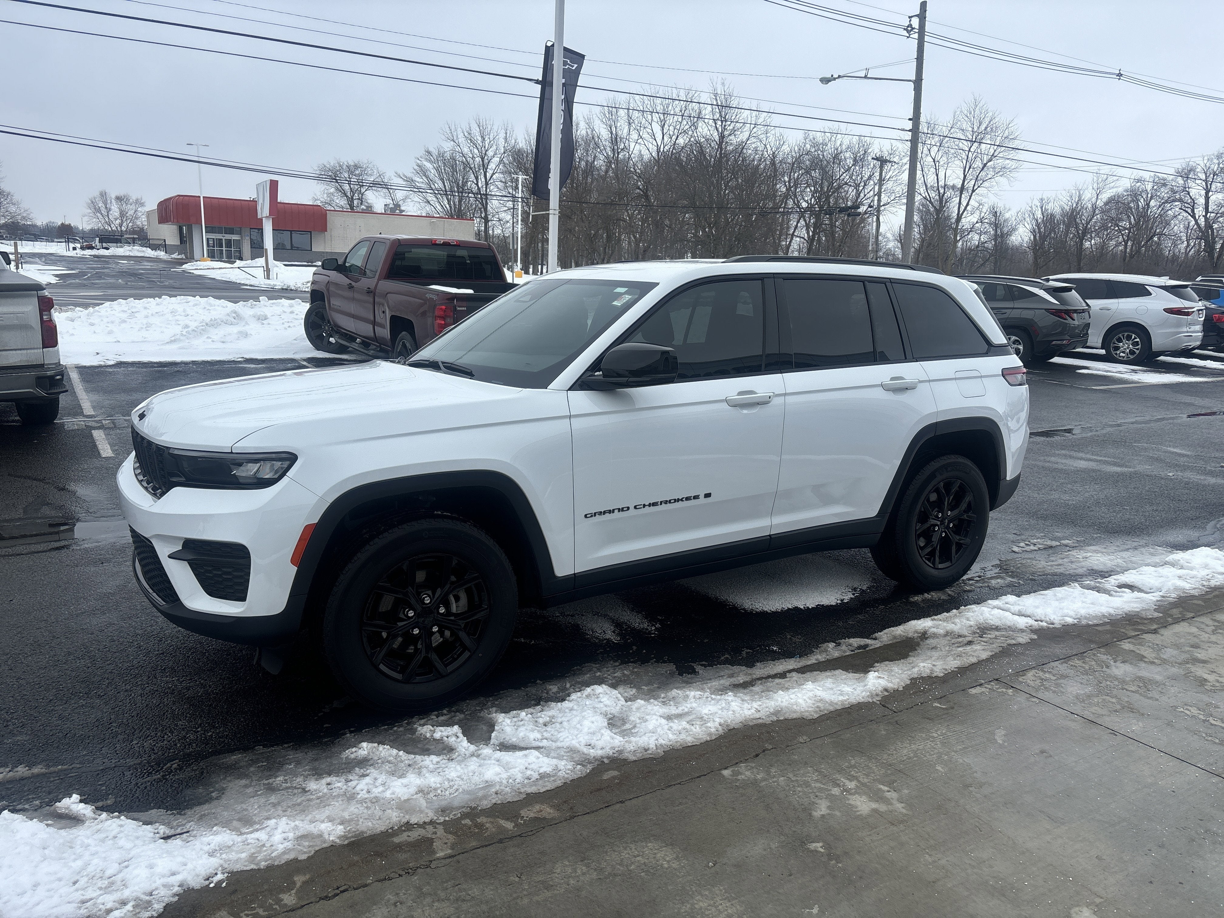 2024 Jeep Grand Cherokee Altitude