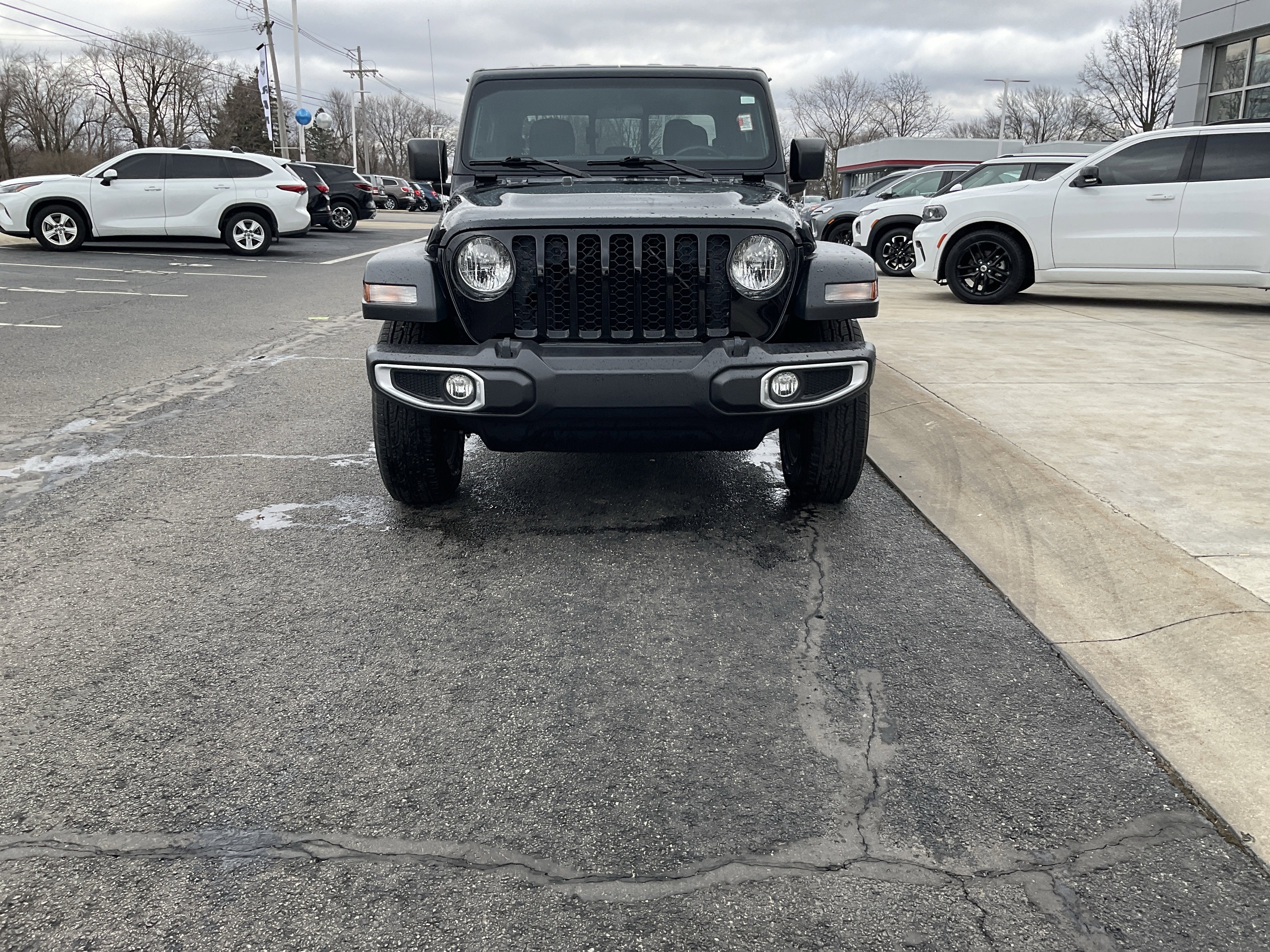 2023 Jeep Gladiator Sport S