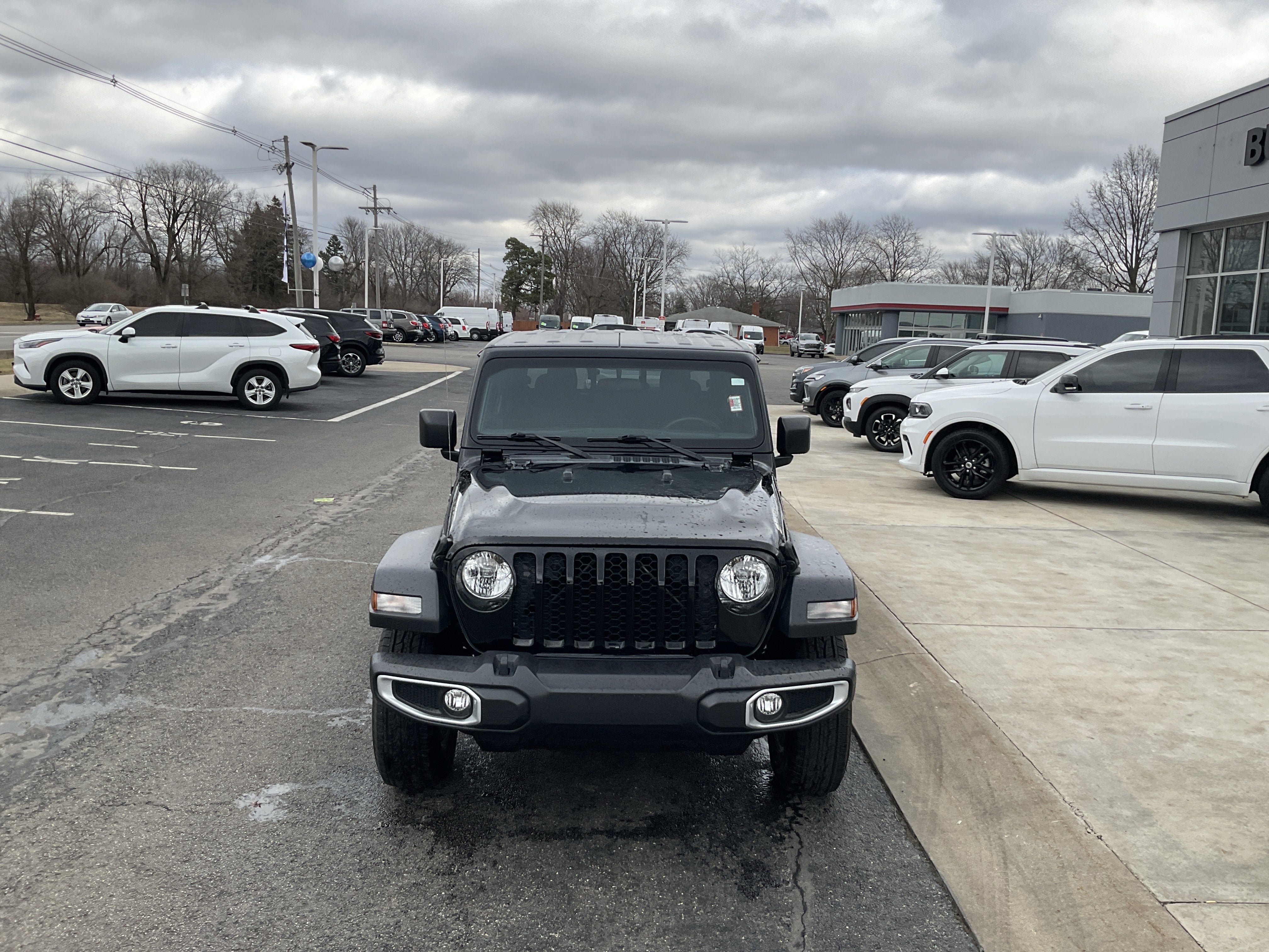 2023 Jeep Gladiator Sport S