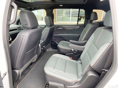 2024 GMC Acadia AT4