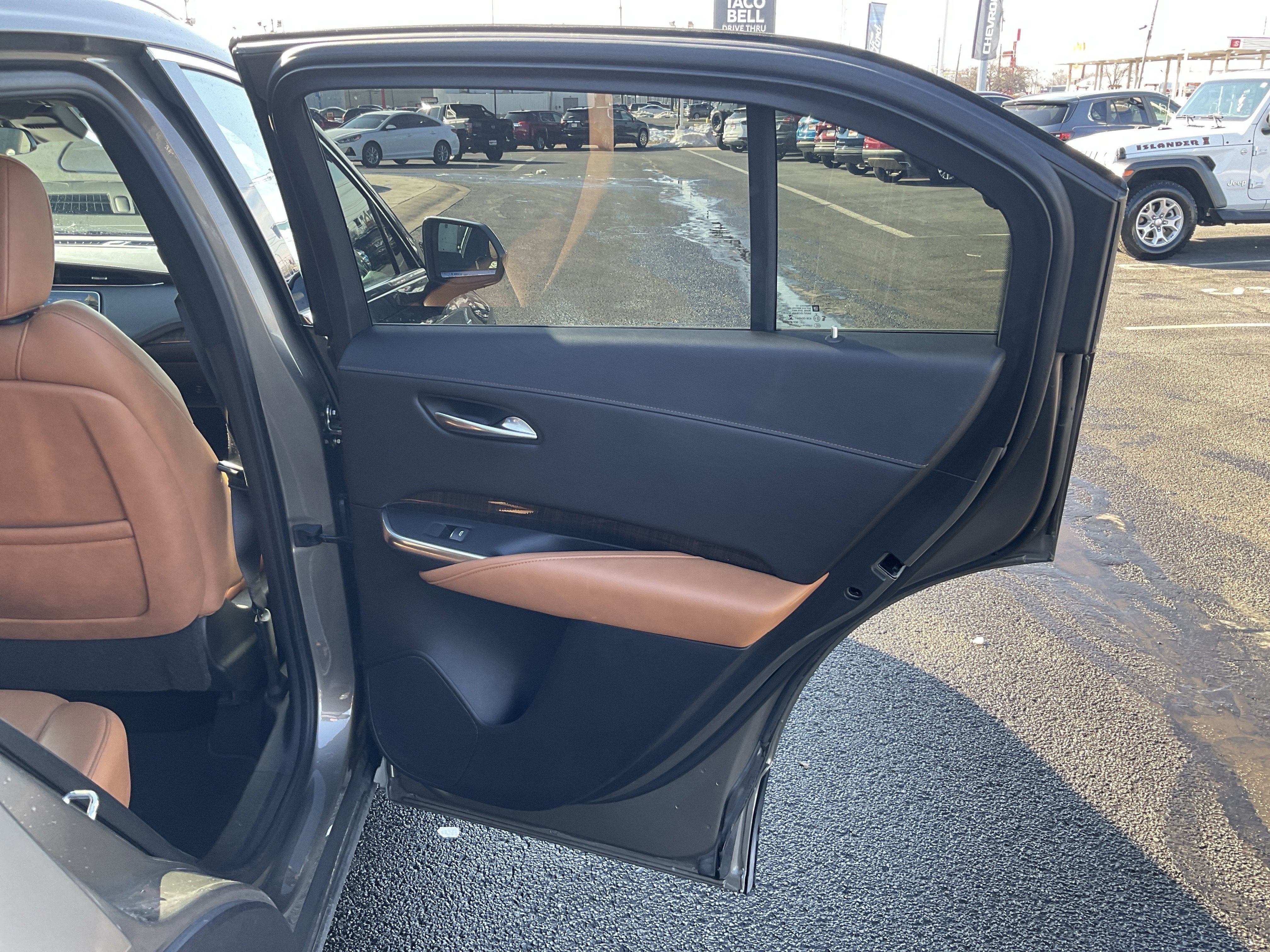 2020 Cadillac XT4 Premium Luxury