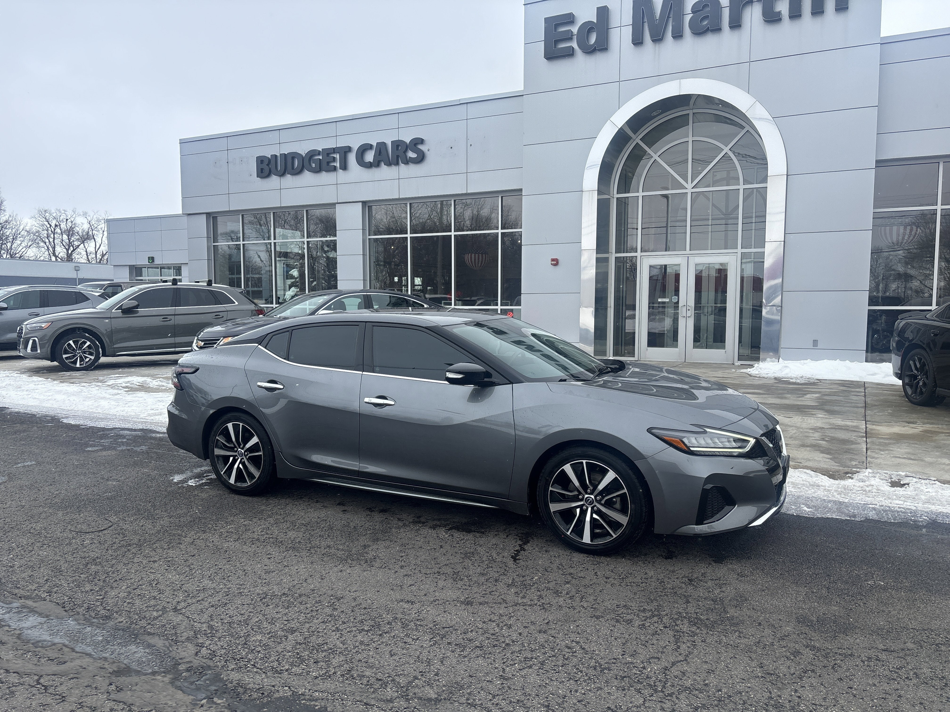 2023 Nissan Maxima SV