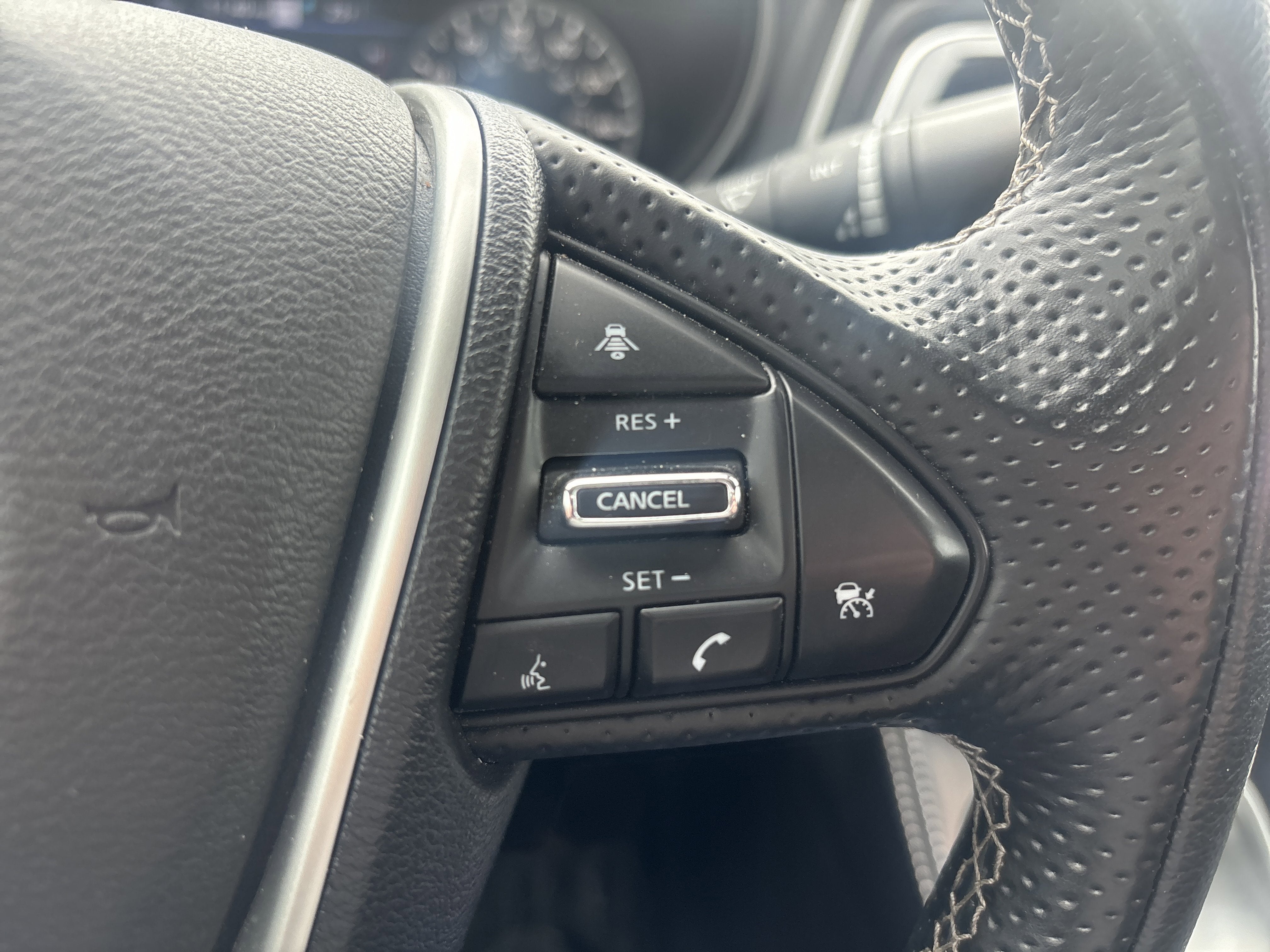 2023 Nissan Maxima SV