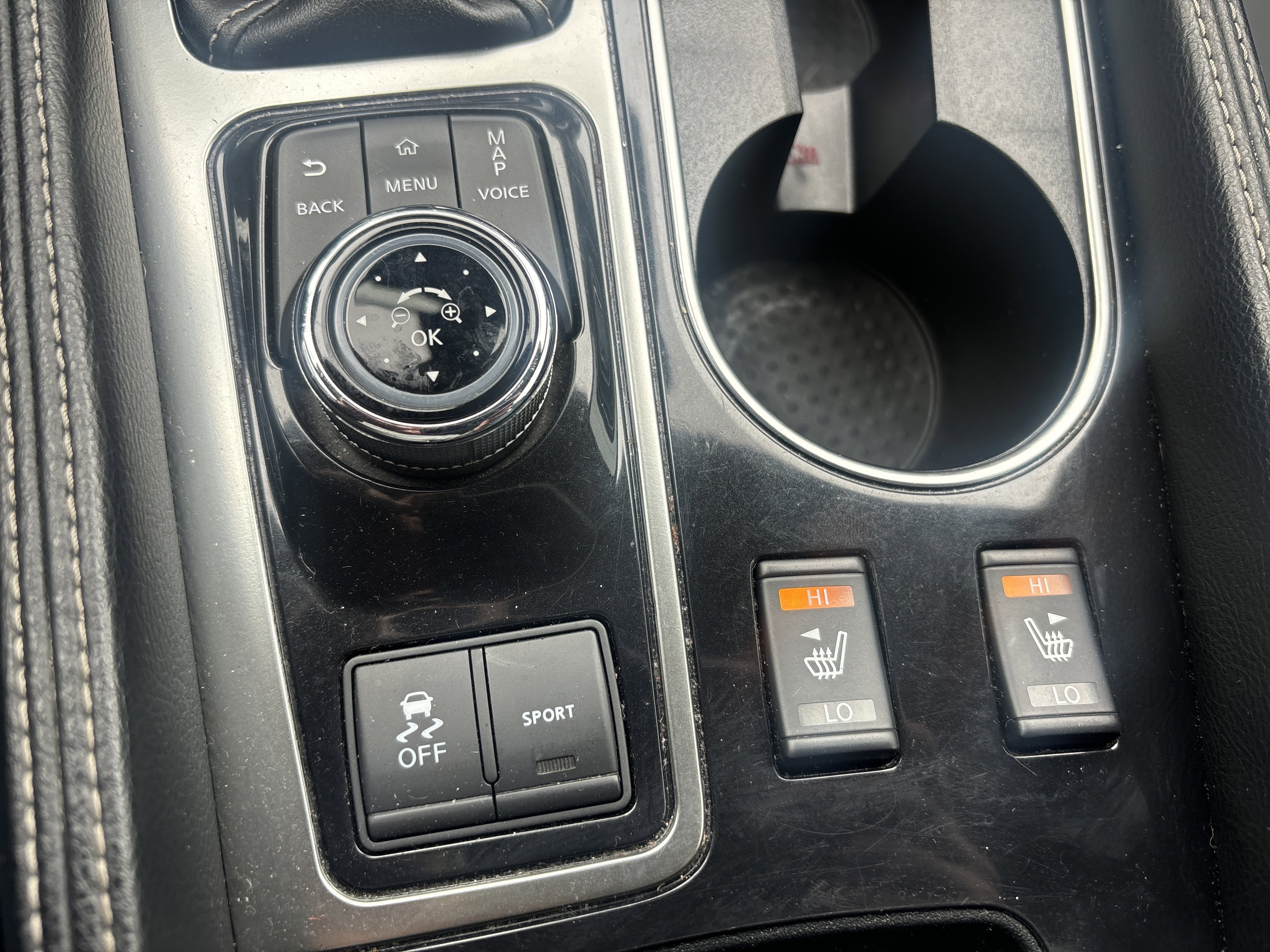 2023 Nissan Maxima SV