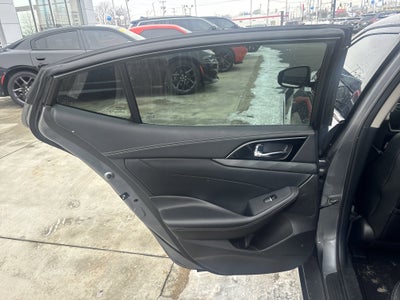 2023 Nissan Maxima SV