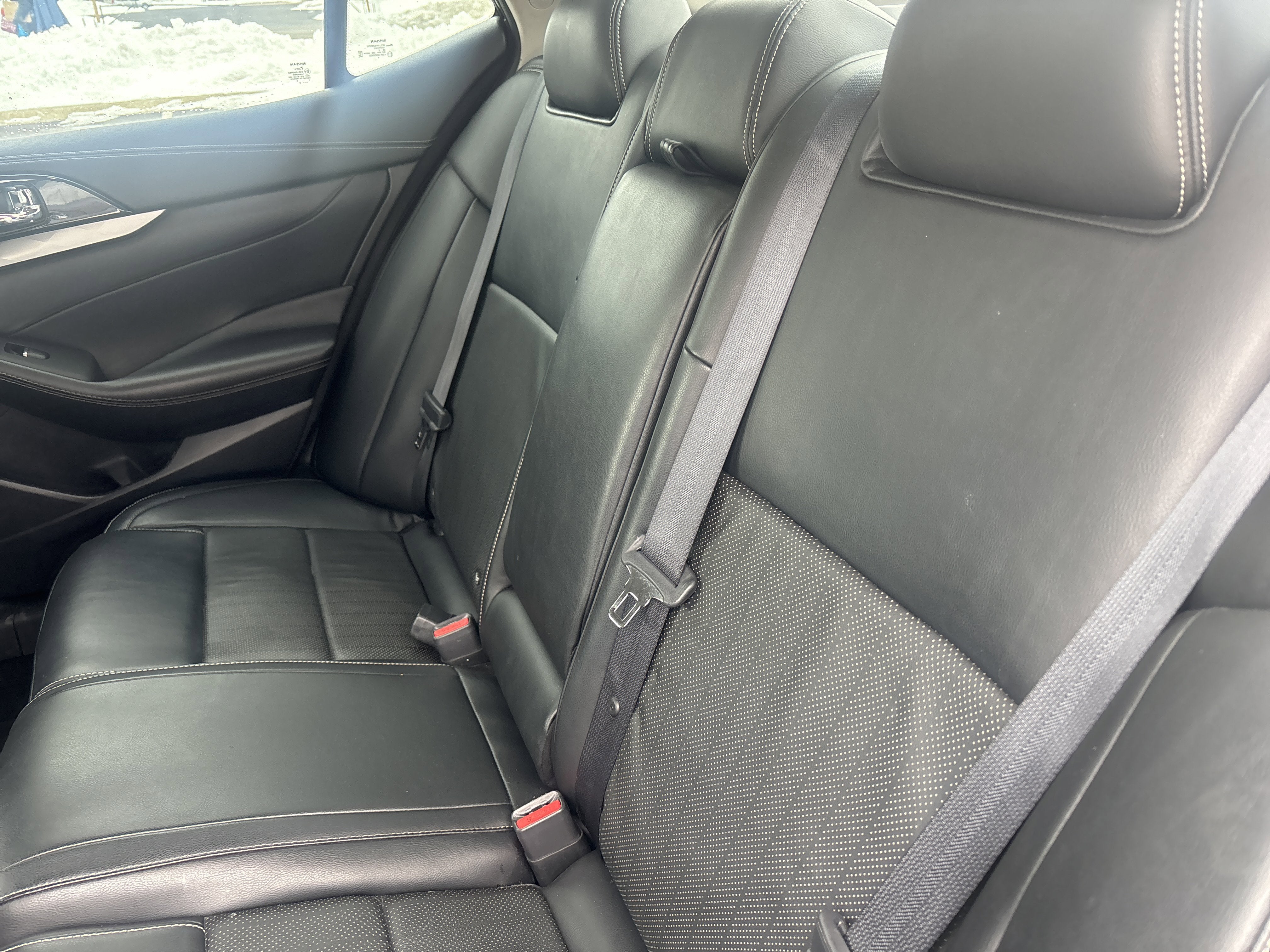 2023 Nissan Maxima SV