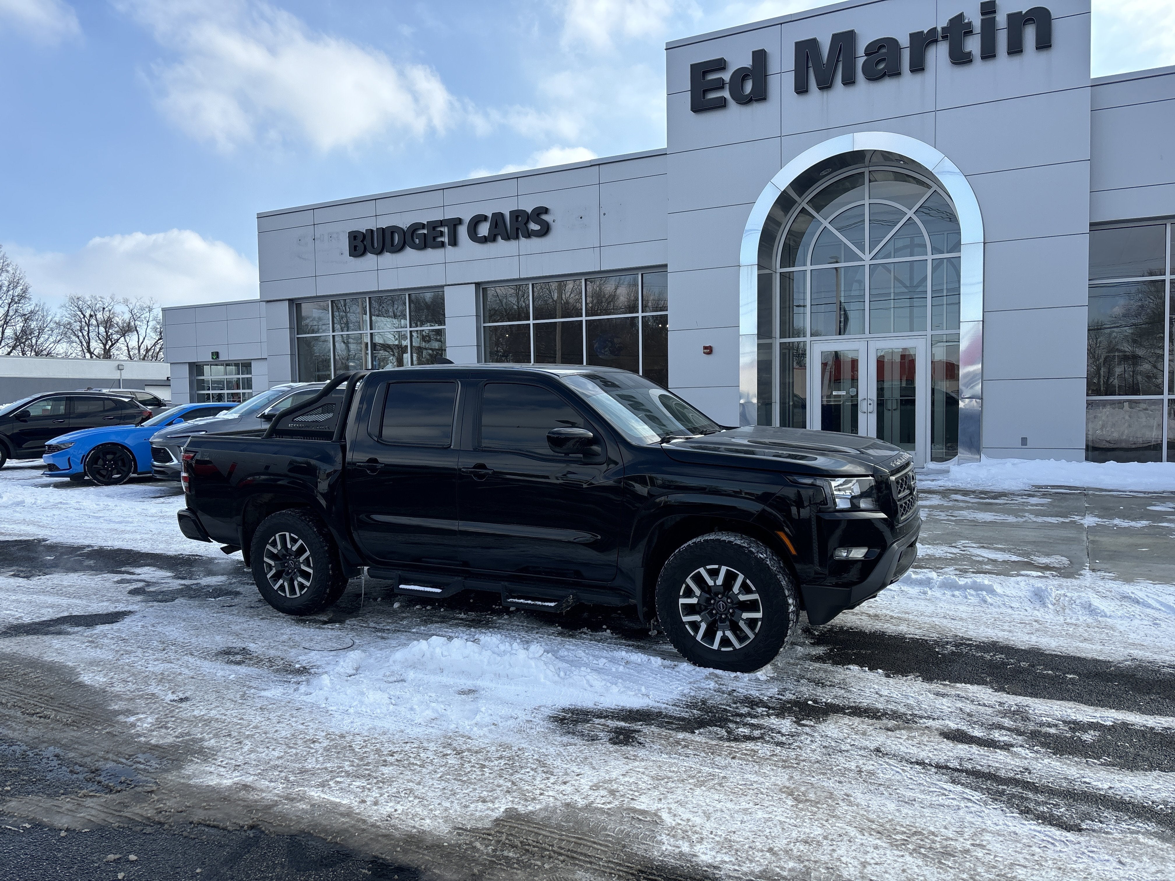 2023 Nissan Frontier SV