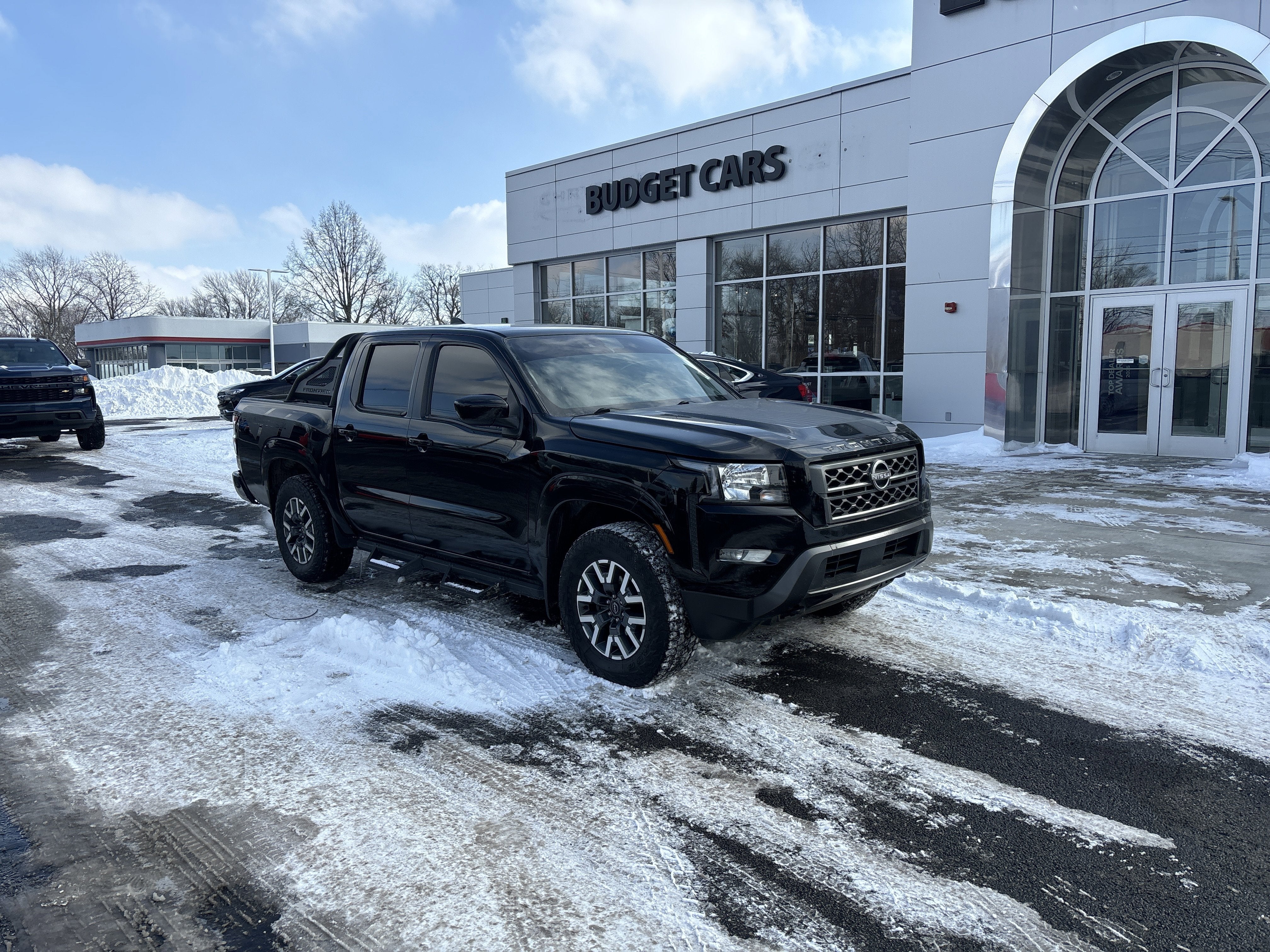 2023 Nissan Frontier SV
