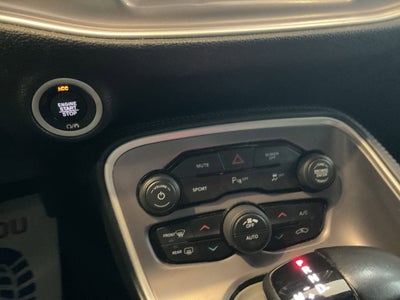 2022 Dodge Challenger SXT