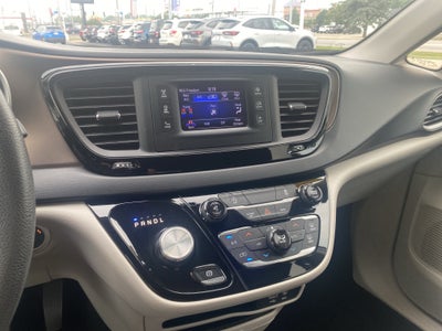 2017 Chrysler Pacifica Touring Plus