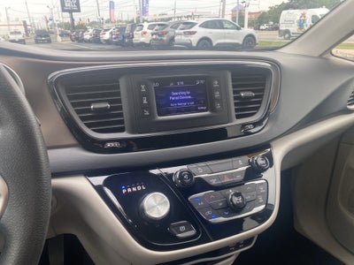 2017 Chrysler Pacifica Touring Plus