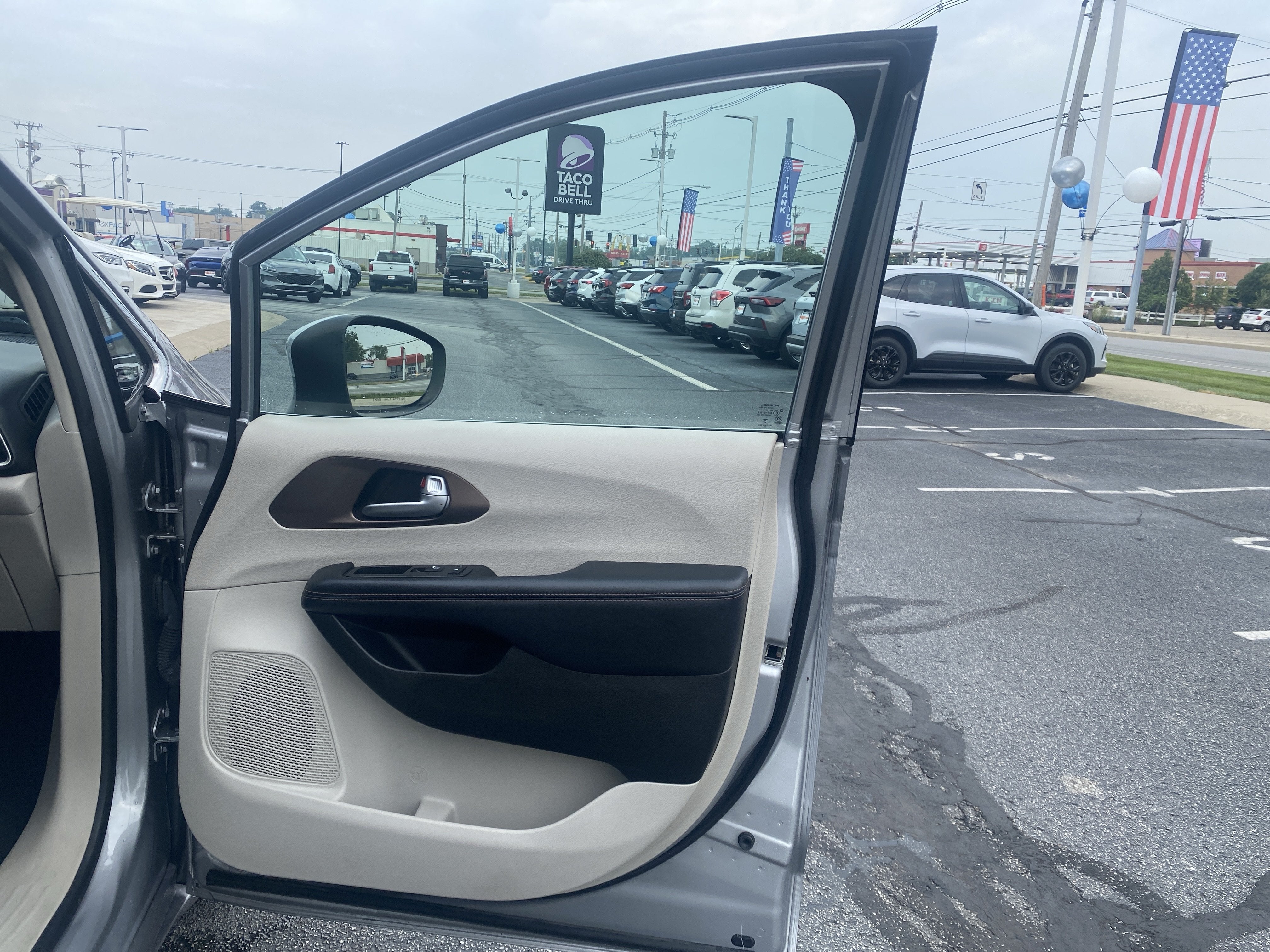 2017 Chrysler Pacifica Touring Plus
