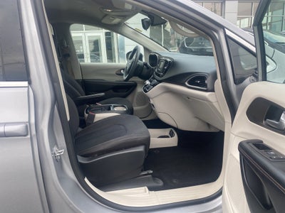 2017 Chrysler Pacifica Touring Plus