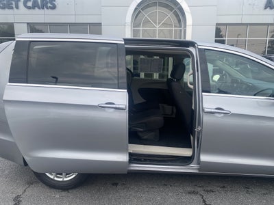 2017 Chrysler Pacifica Touring Plus