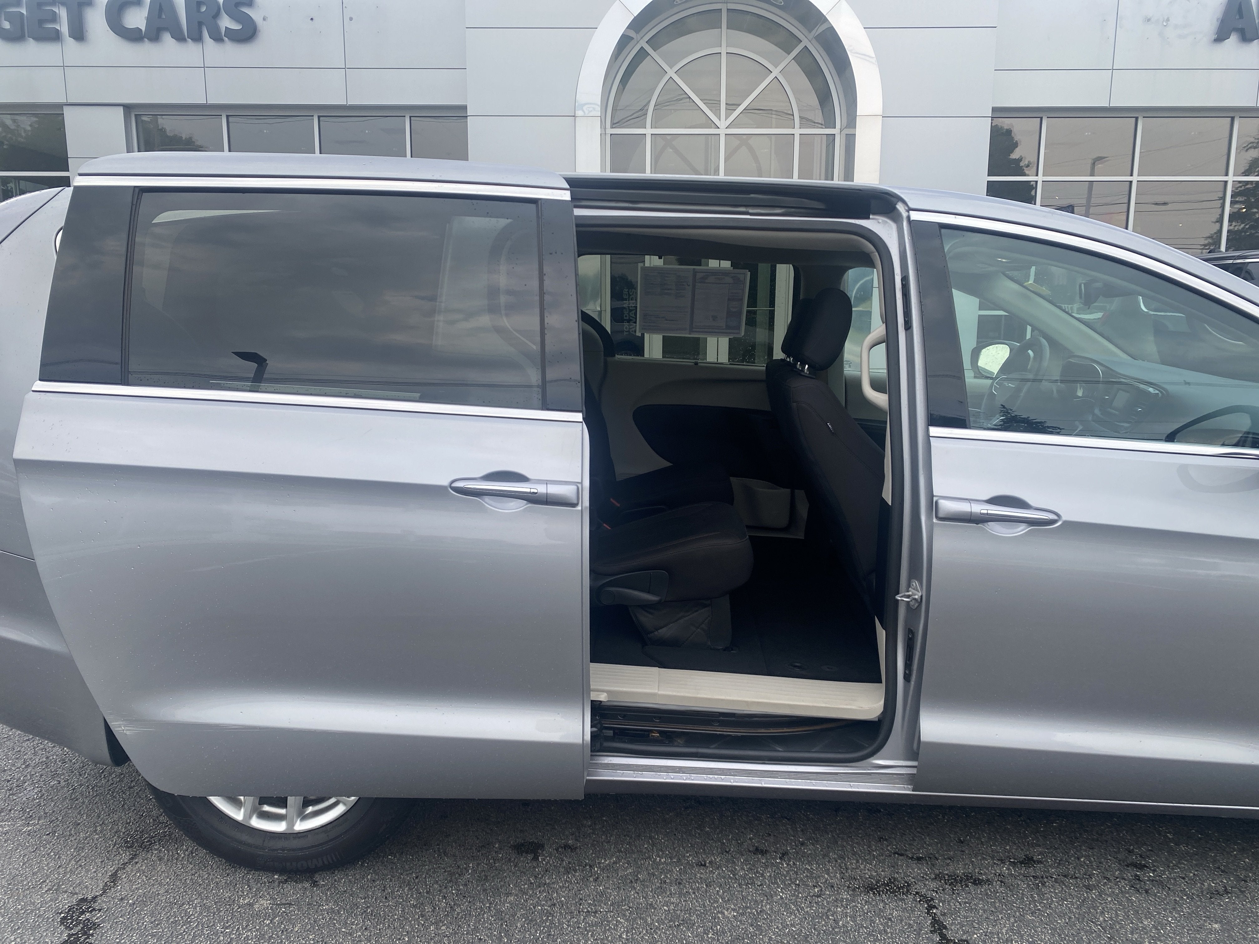 2017 Chrysler Pacifica Touring Plus