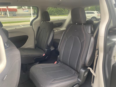 2017 Chrysler Pacifica Touring Plus