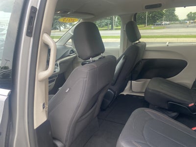 2017 Chrysler Pacifica Touring Plus