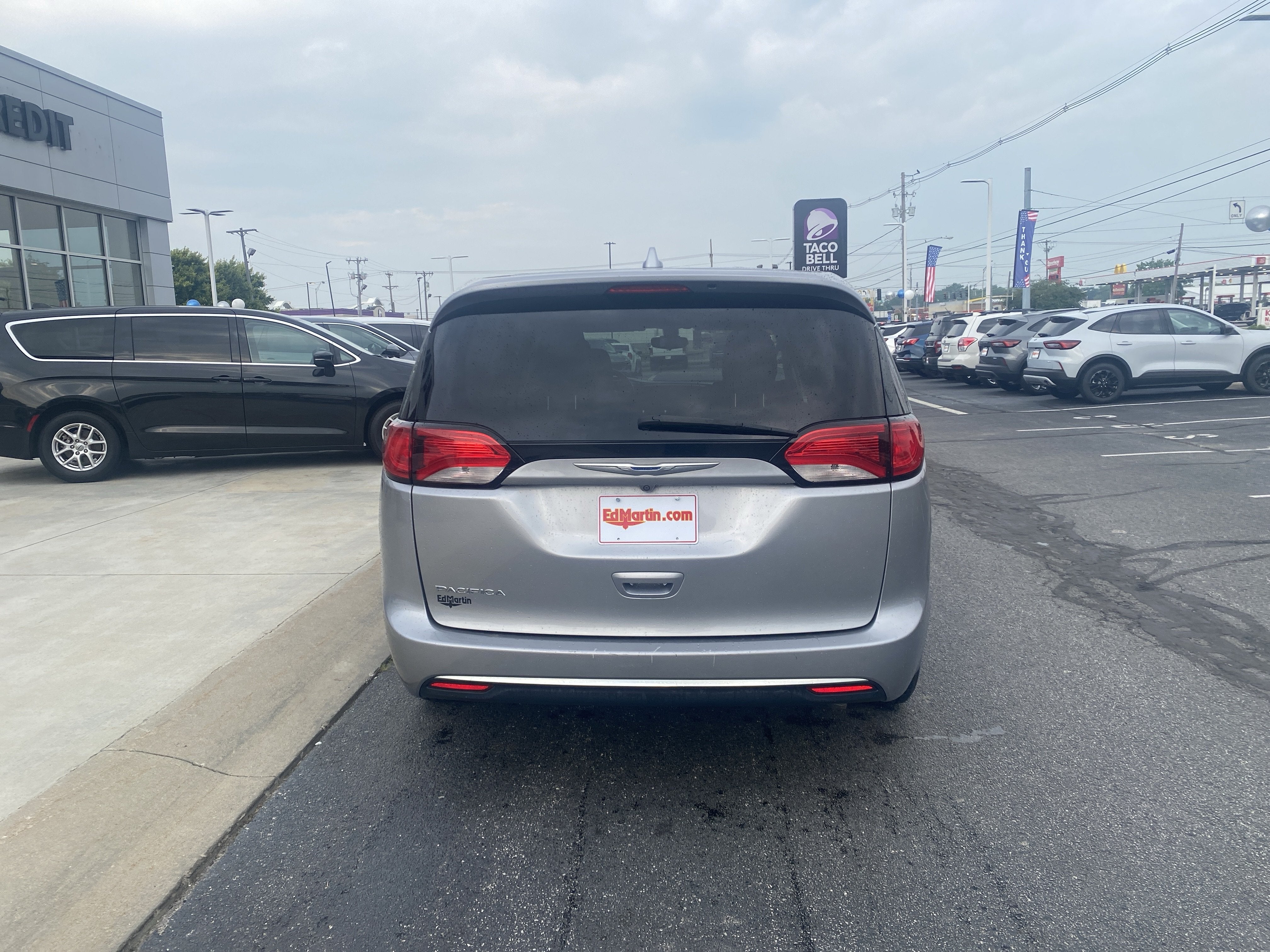 2017 Chrysler Pacifica Touring Plus