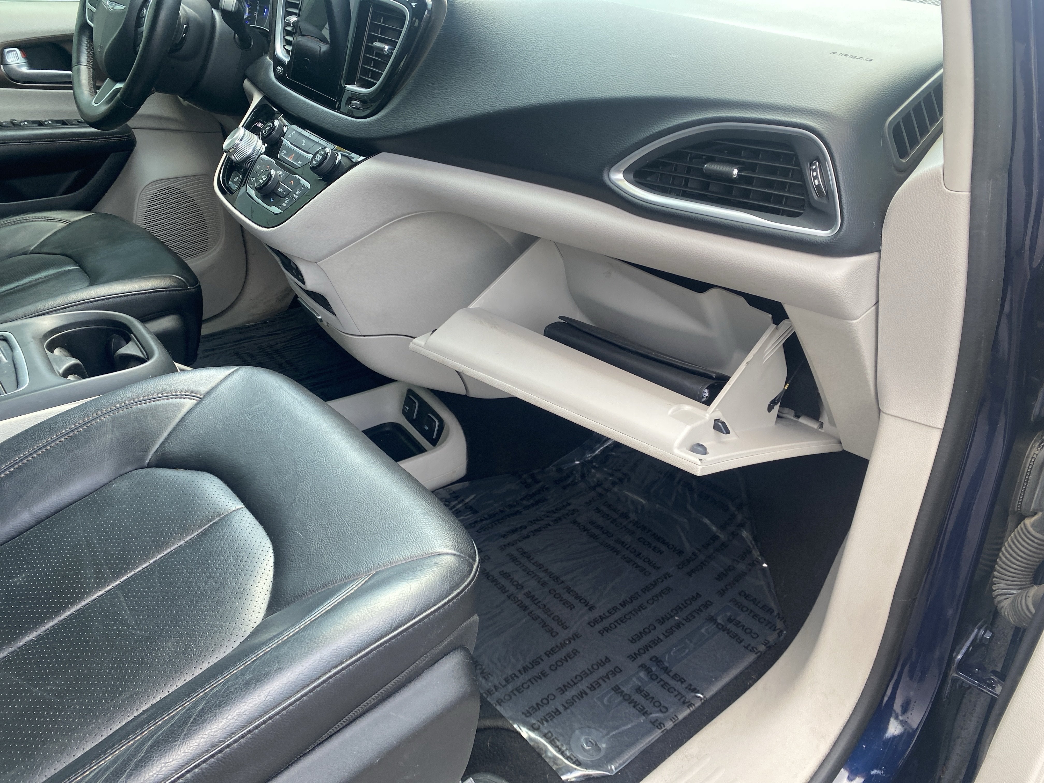 2017 Chrysler Pacifica Touring-L Plus