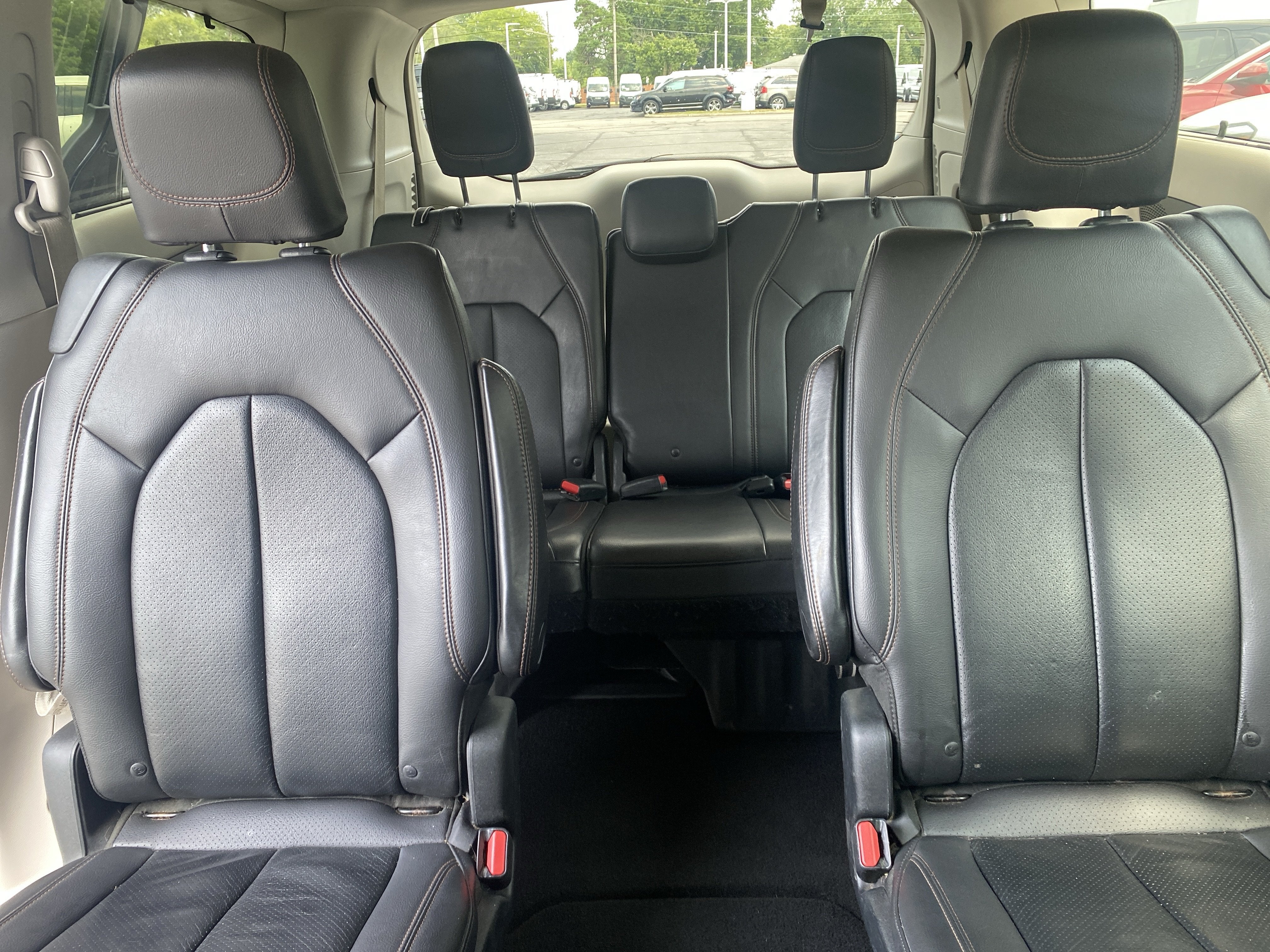 2017 Chrysler Pacifica Touring-L Plus