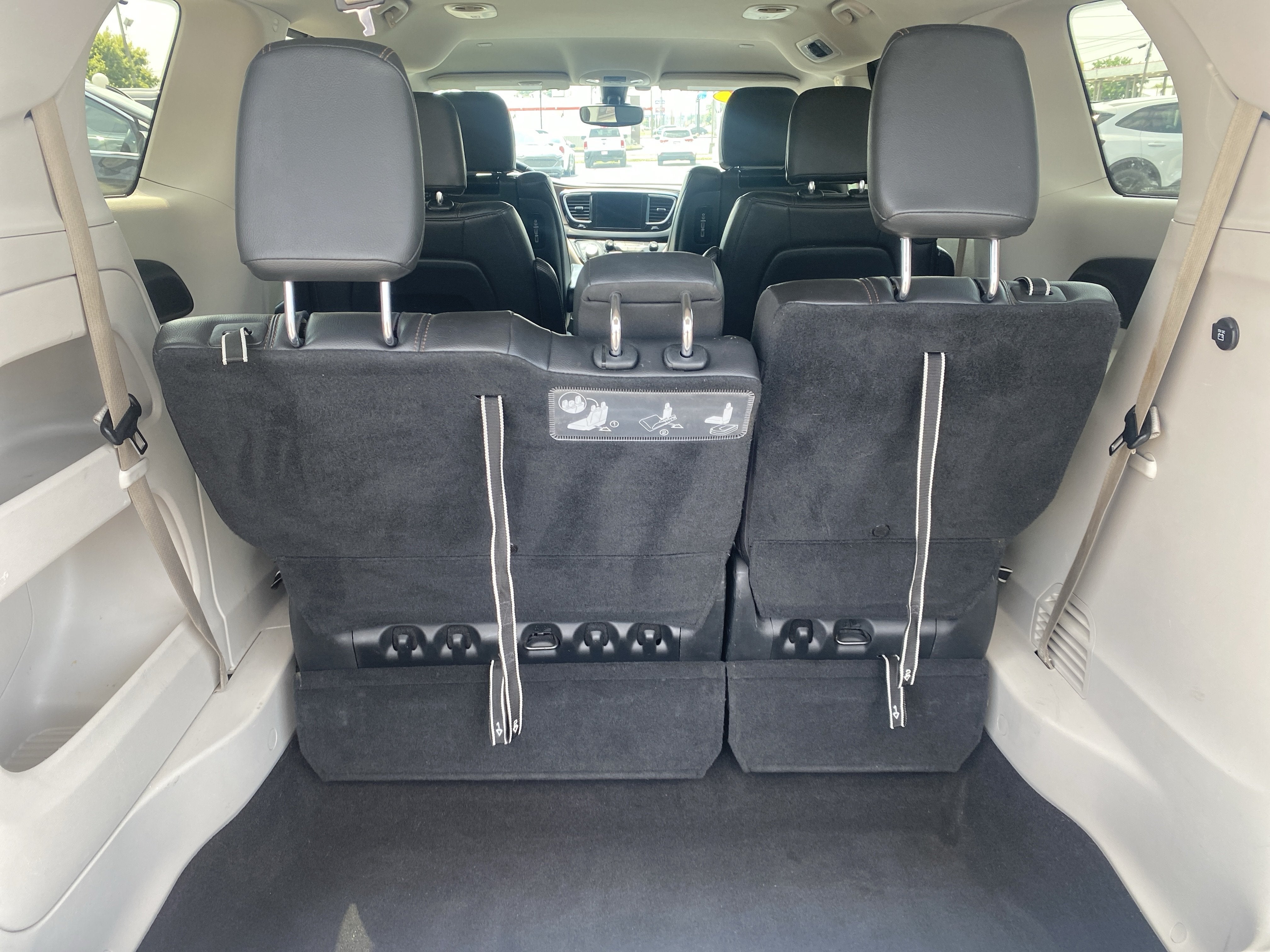 2017 Chrysler Pacifica Touring-L Plus