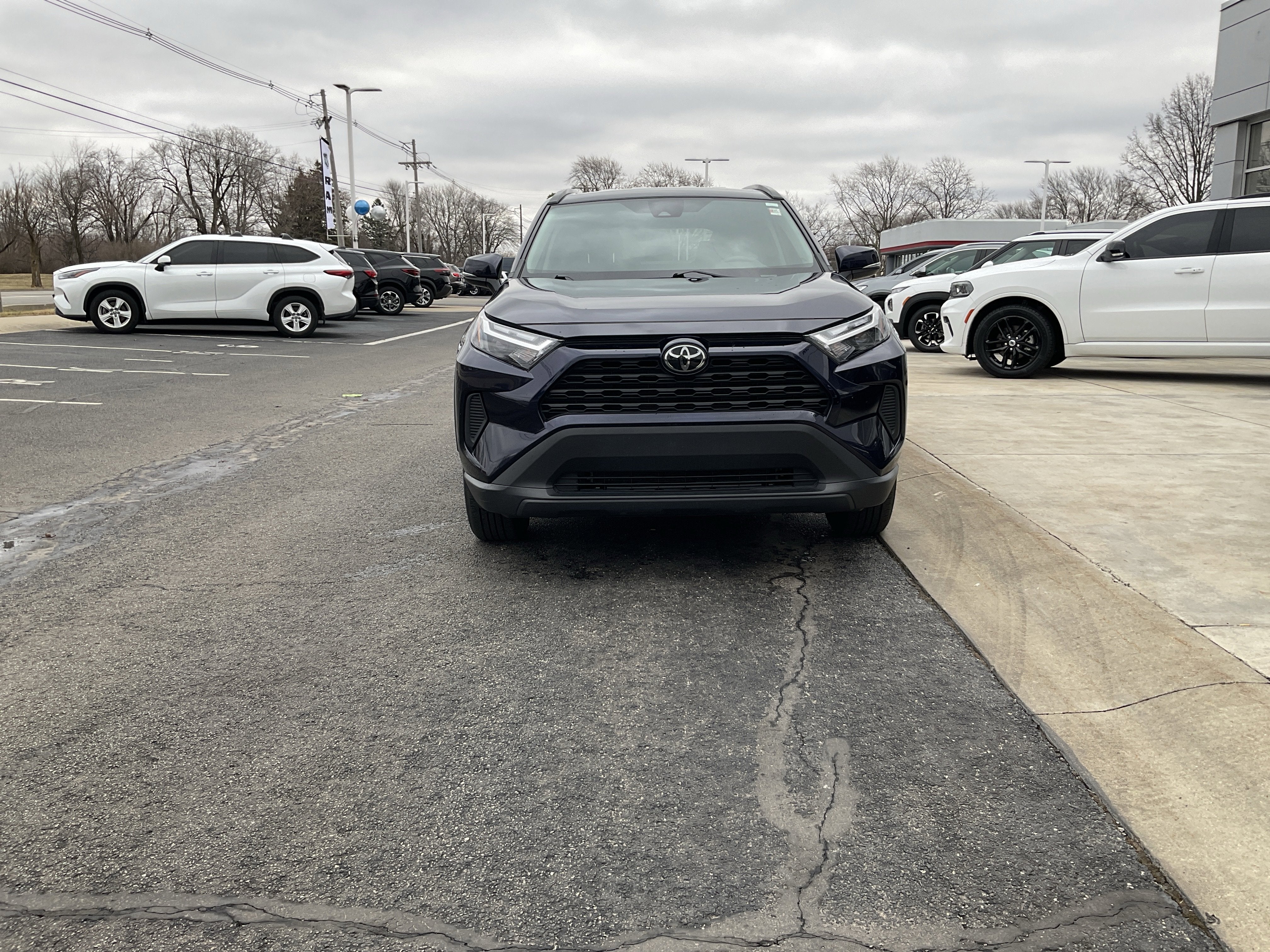 2024 Toyota RAV4 XLE