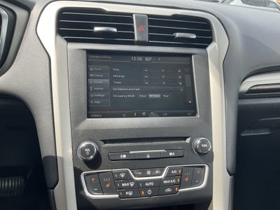2016 Ford Fusion SE