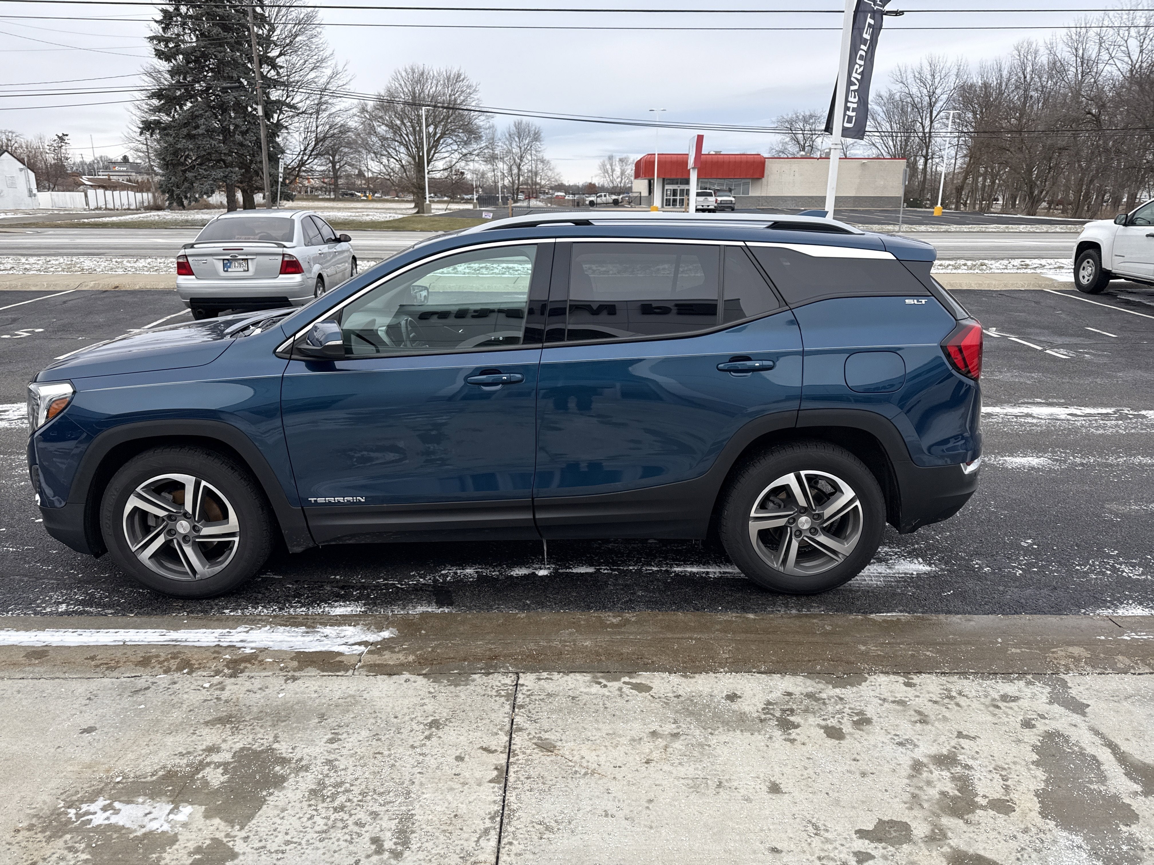 2021 GMC Terrain SLT