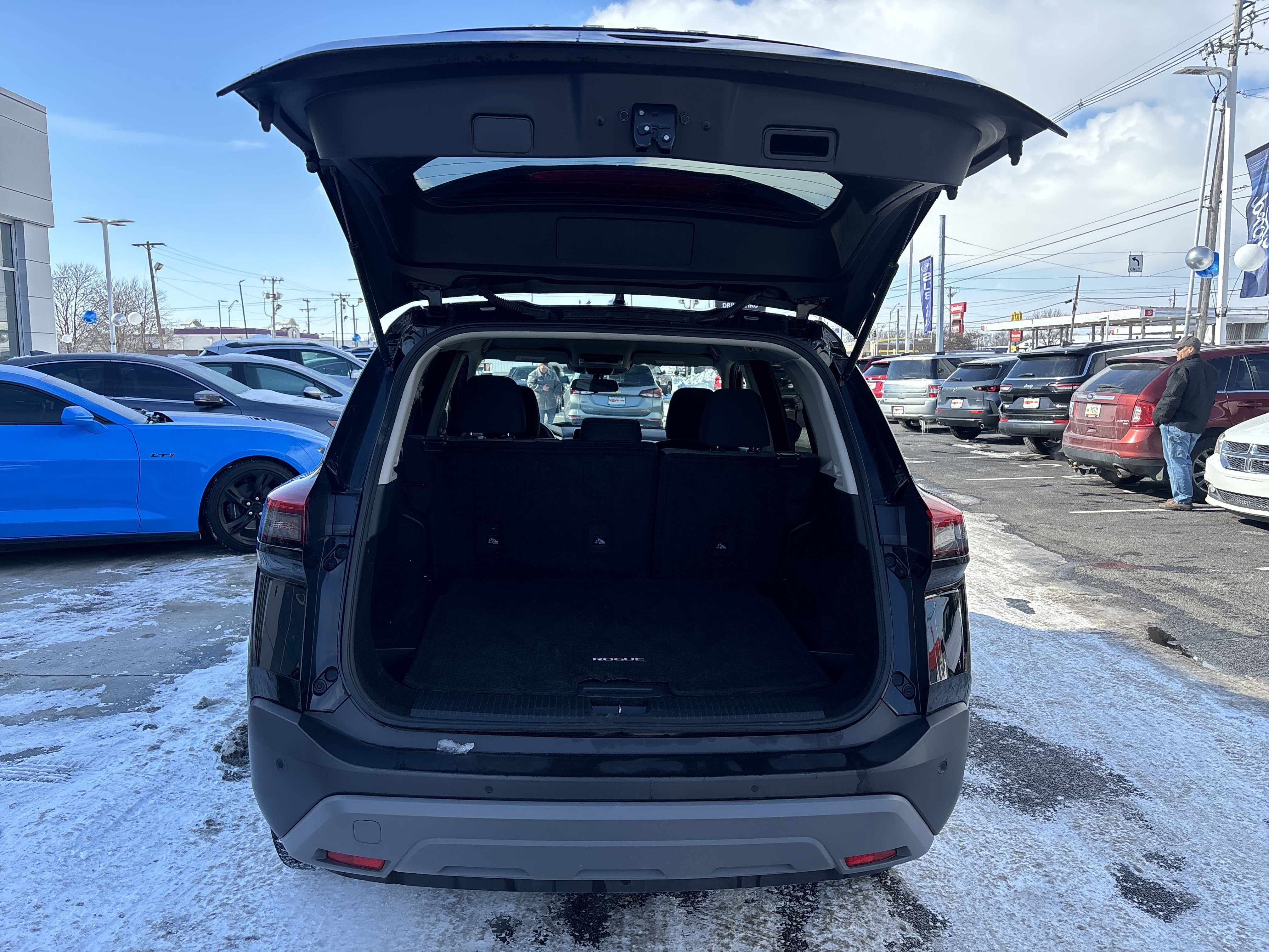 2023 Nissan Rogue SV