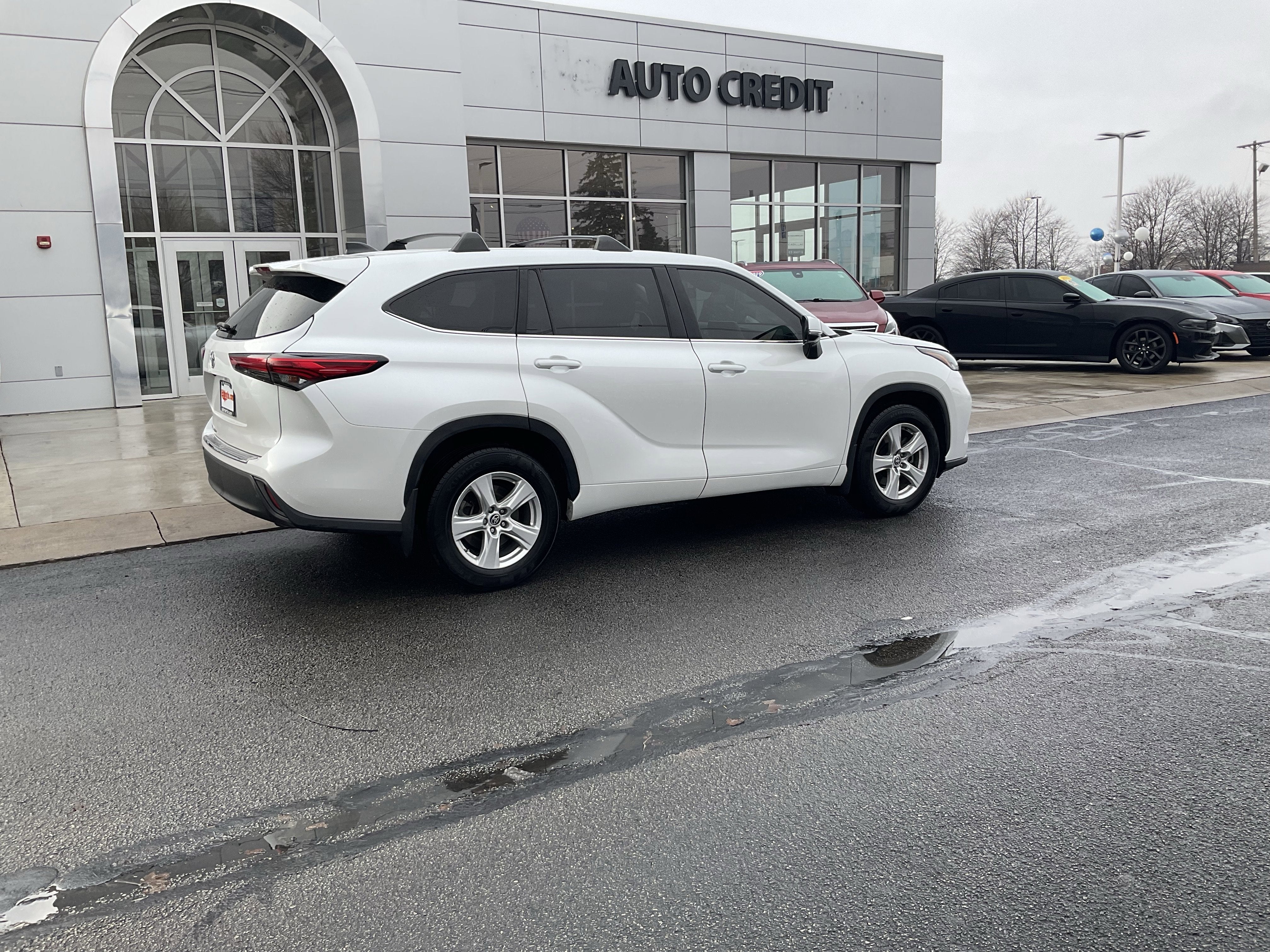 2023 Toyota Highlander L