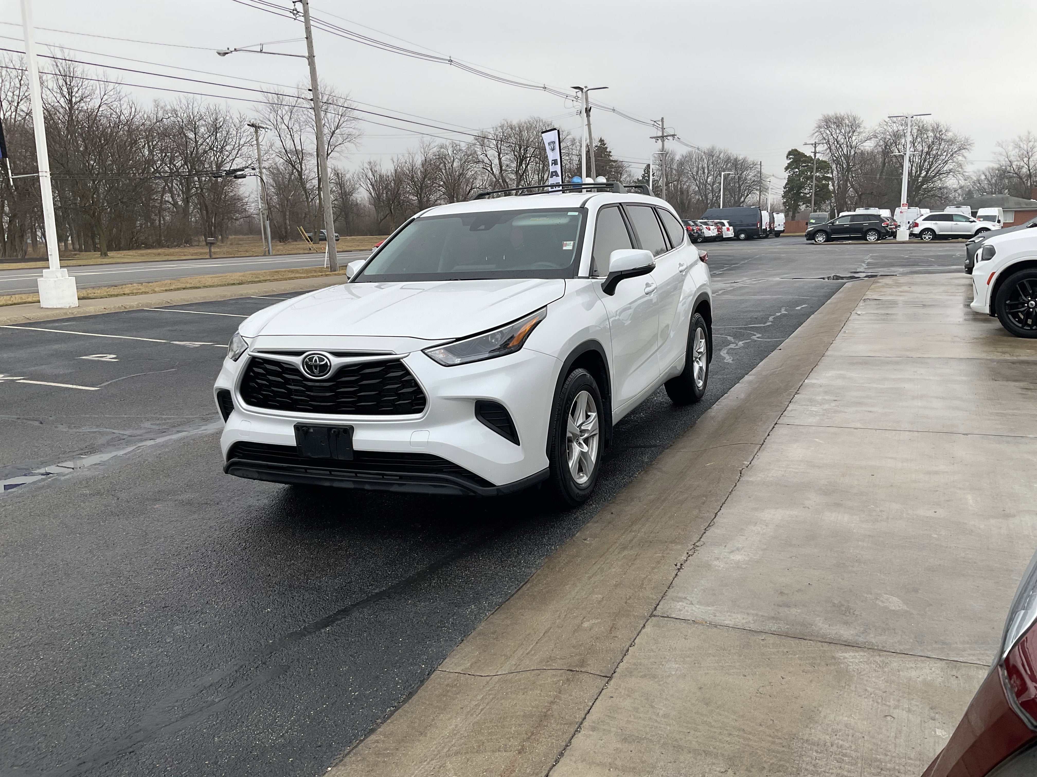 2023 Toyota Highlander L