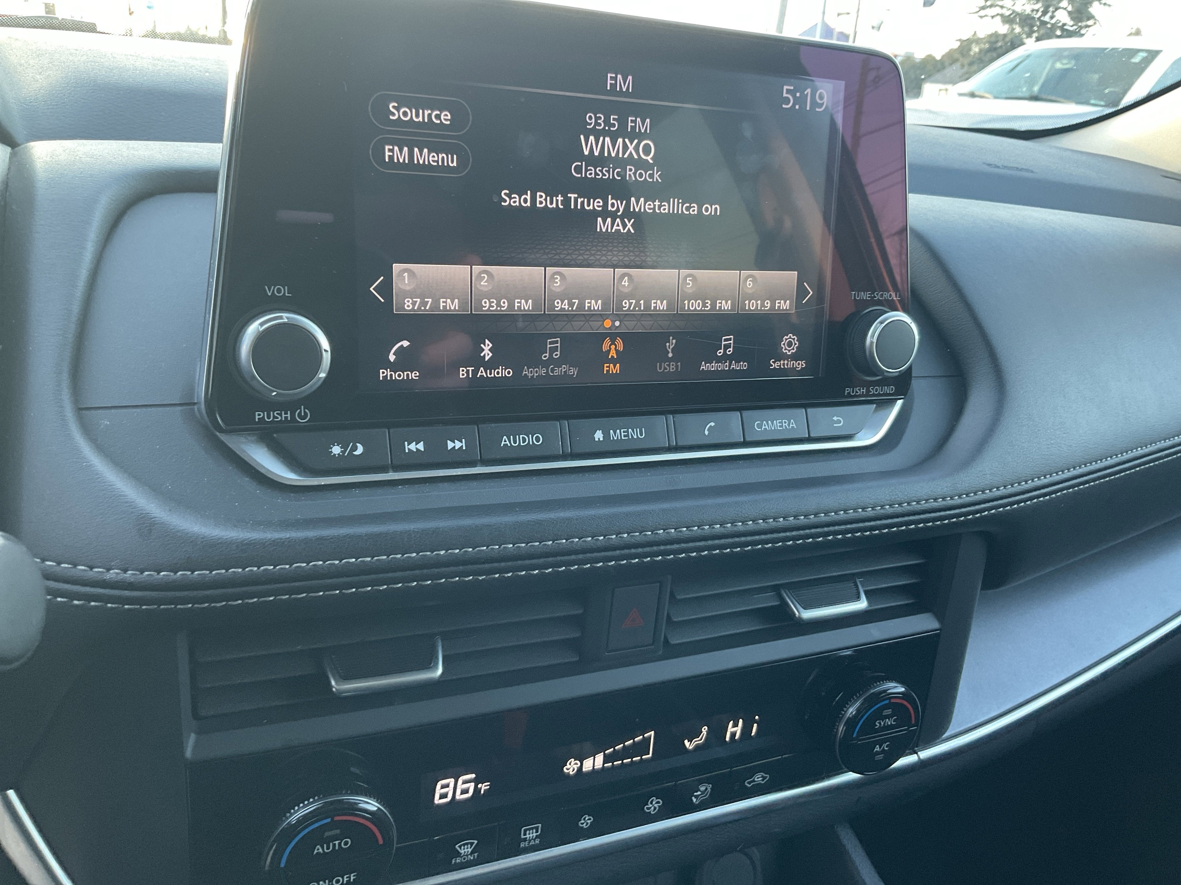 2024 Nissan Rogue SV