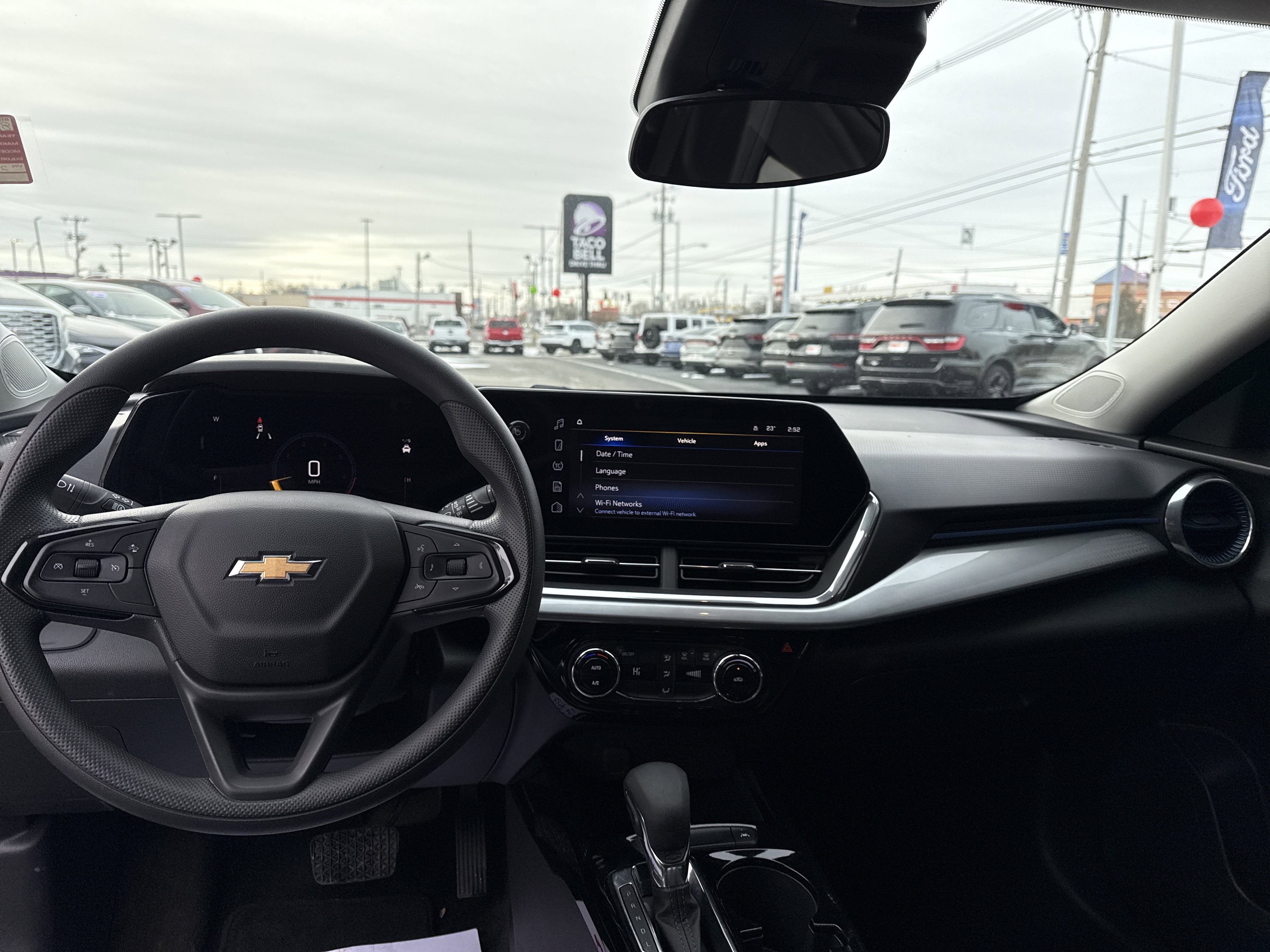 2024 Chevrolet Trax LT