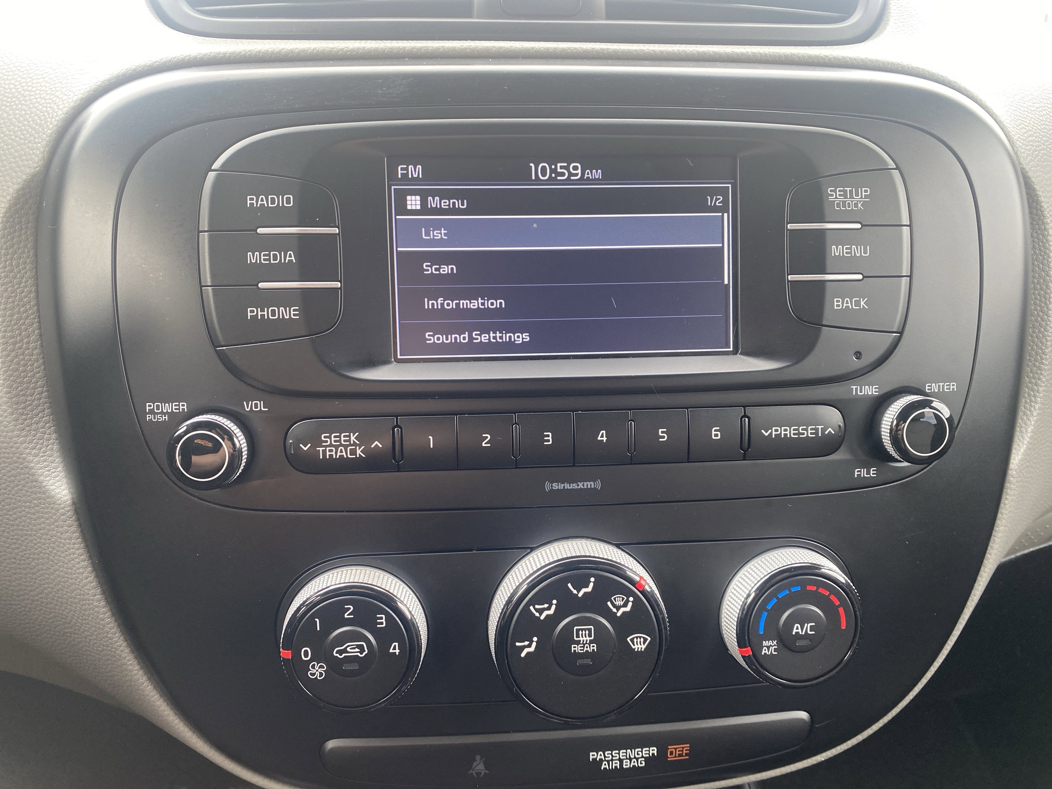 2017 Kia Soul Base